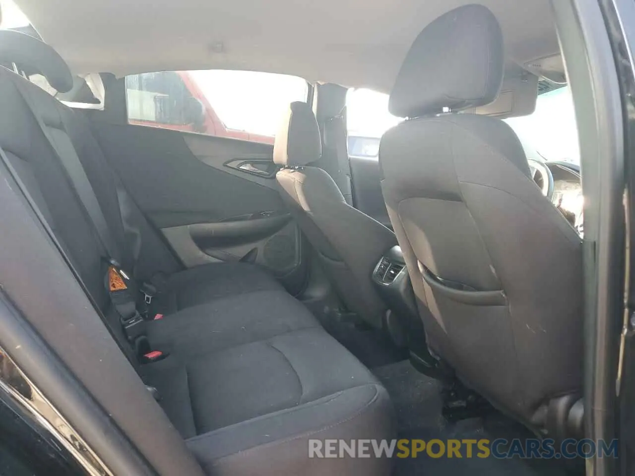 10 Photograph of a damaged car 1G1ZD5ST3KF159927 CHEVROLET MALIBU 2019