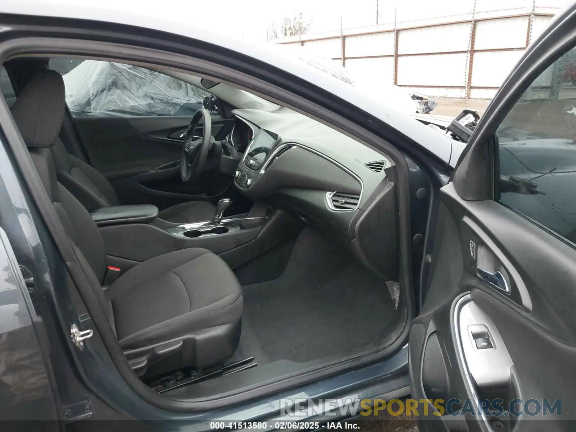 5 Photograph of a damaged car 1G1ZD5ST4KF141307 CHEVROLET MALIBU 2019