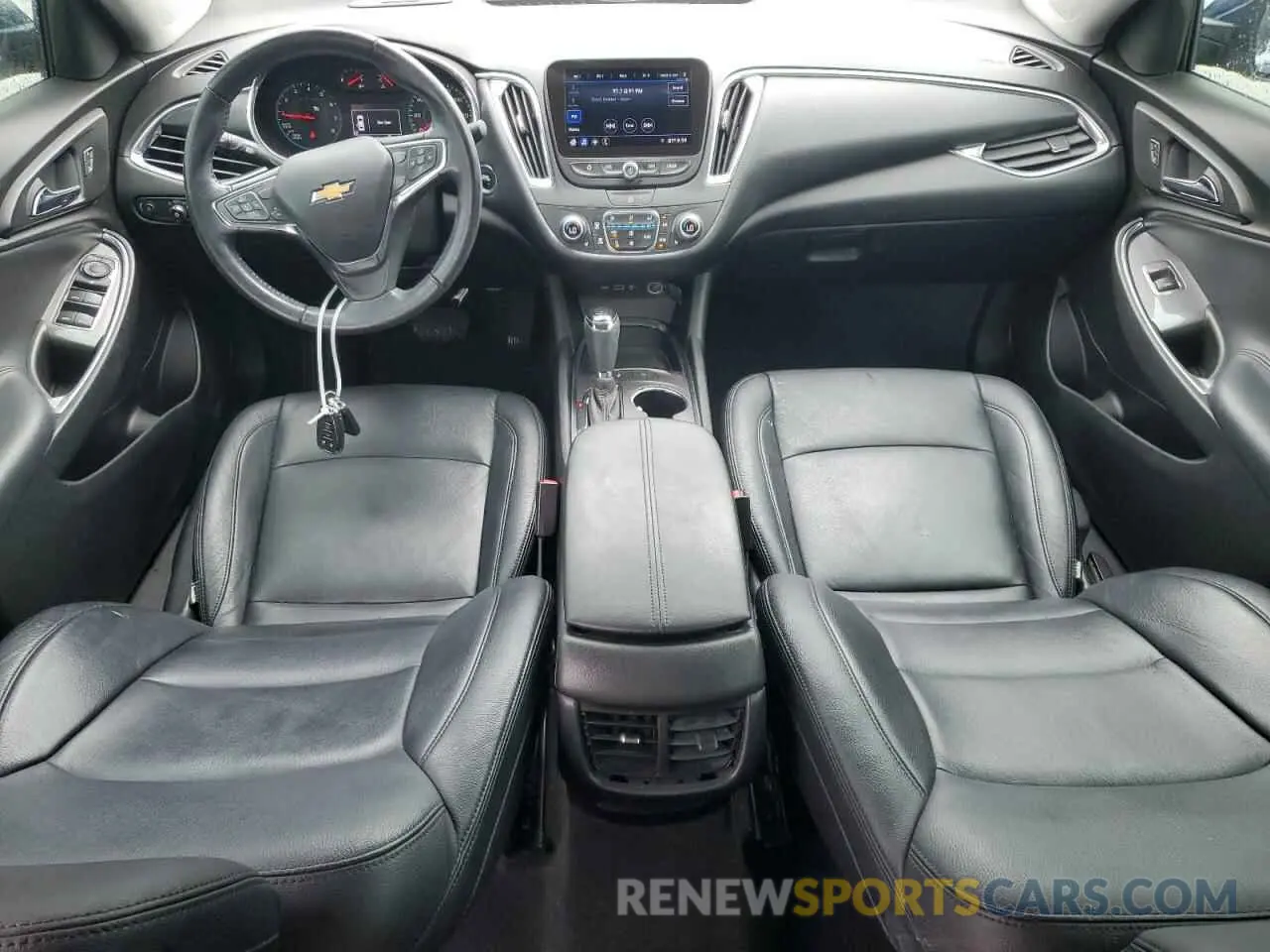 8 Photograph of a damaged car 1G1ZD5ST5KF128937 CHEVROLET MALIBU 2019