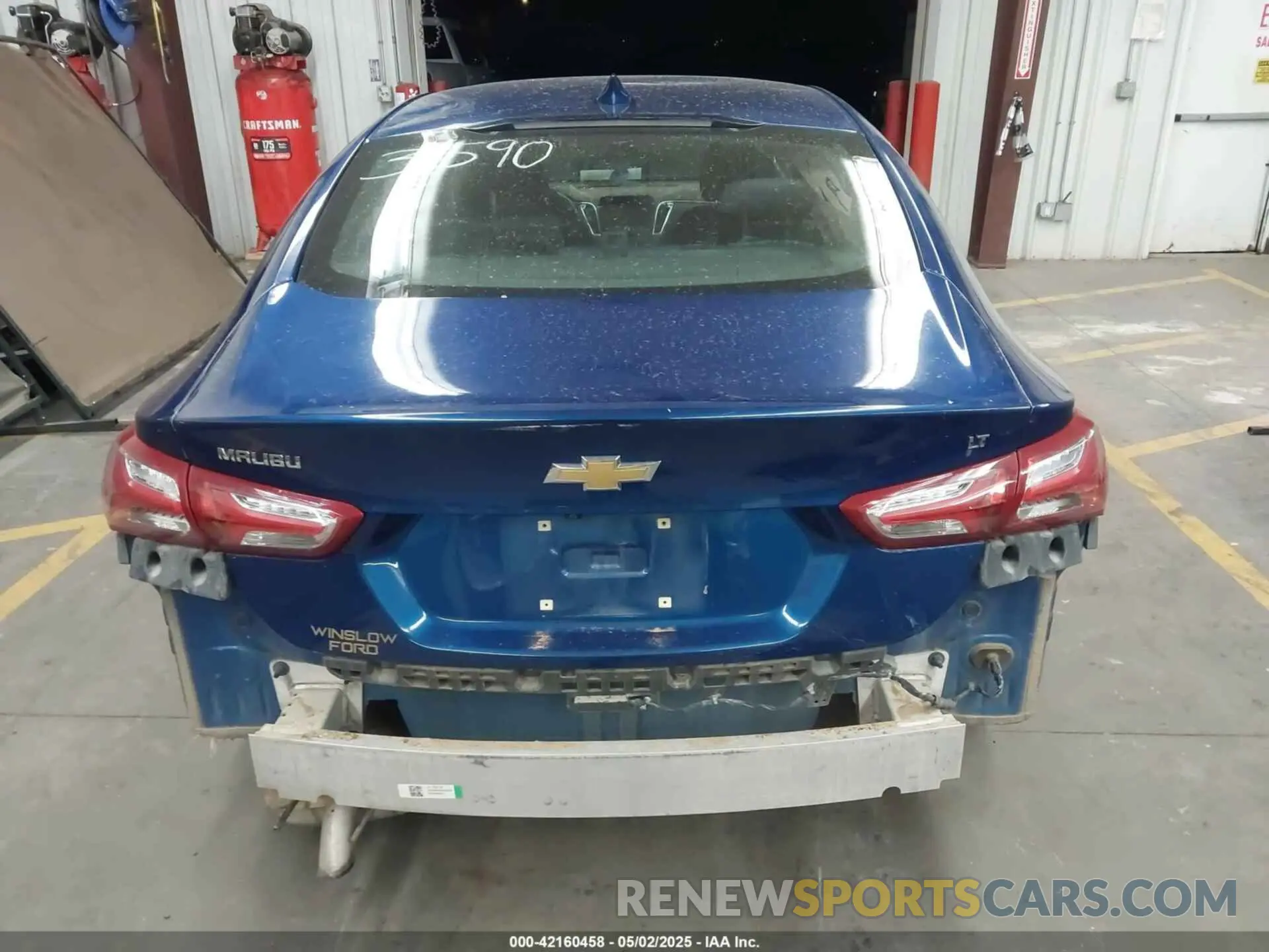 17 Photograph of a damaged car 1G1ZD5ST5KF161159 CHEVROLET MALIBU 2019