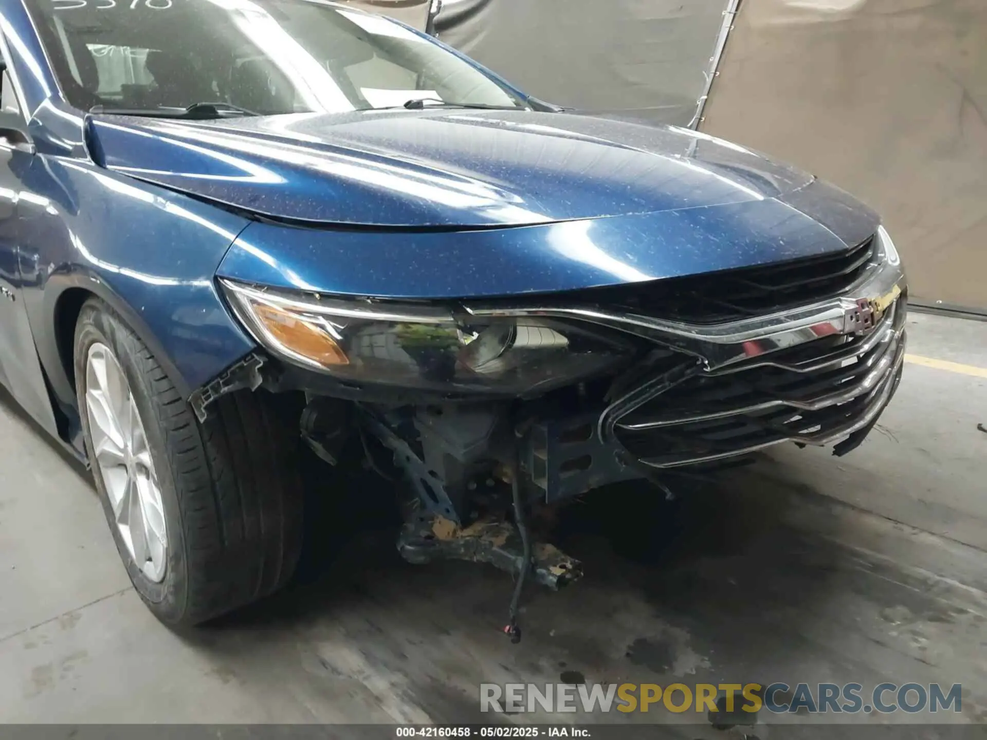 18 Photograph of a damaged car 1G1ZD5ST5KF161159 CHEVROLET MALIBU 2019