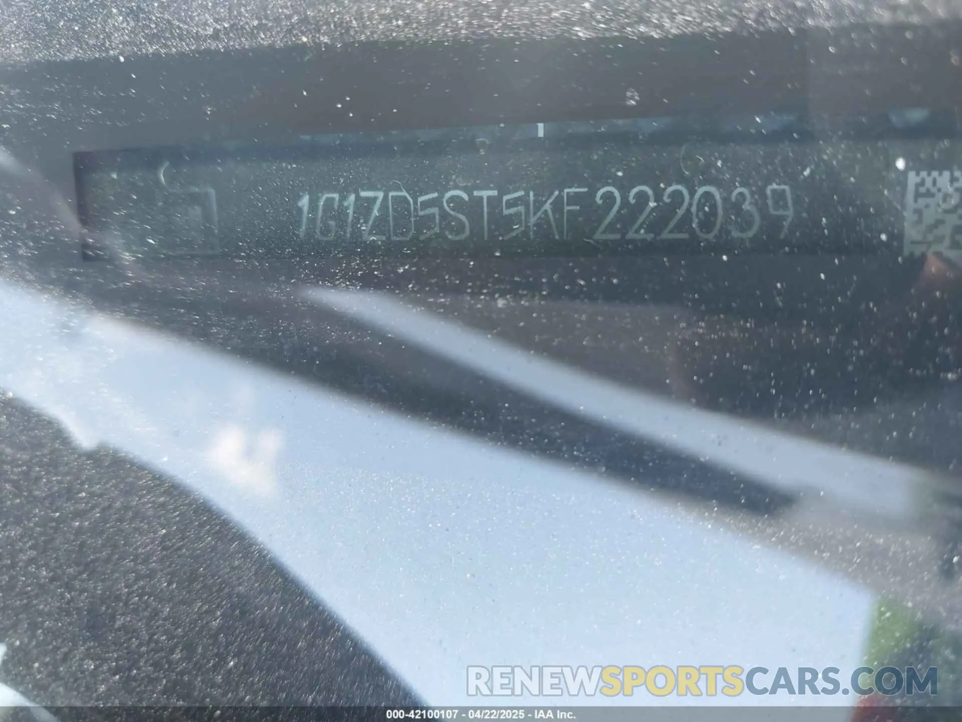 9 Photograph of a damaged car 1G1ZD5ST5KF222039 CHEVROLET MALIBU 2019