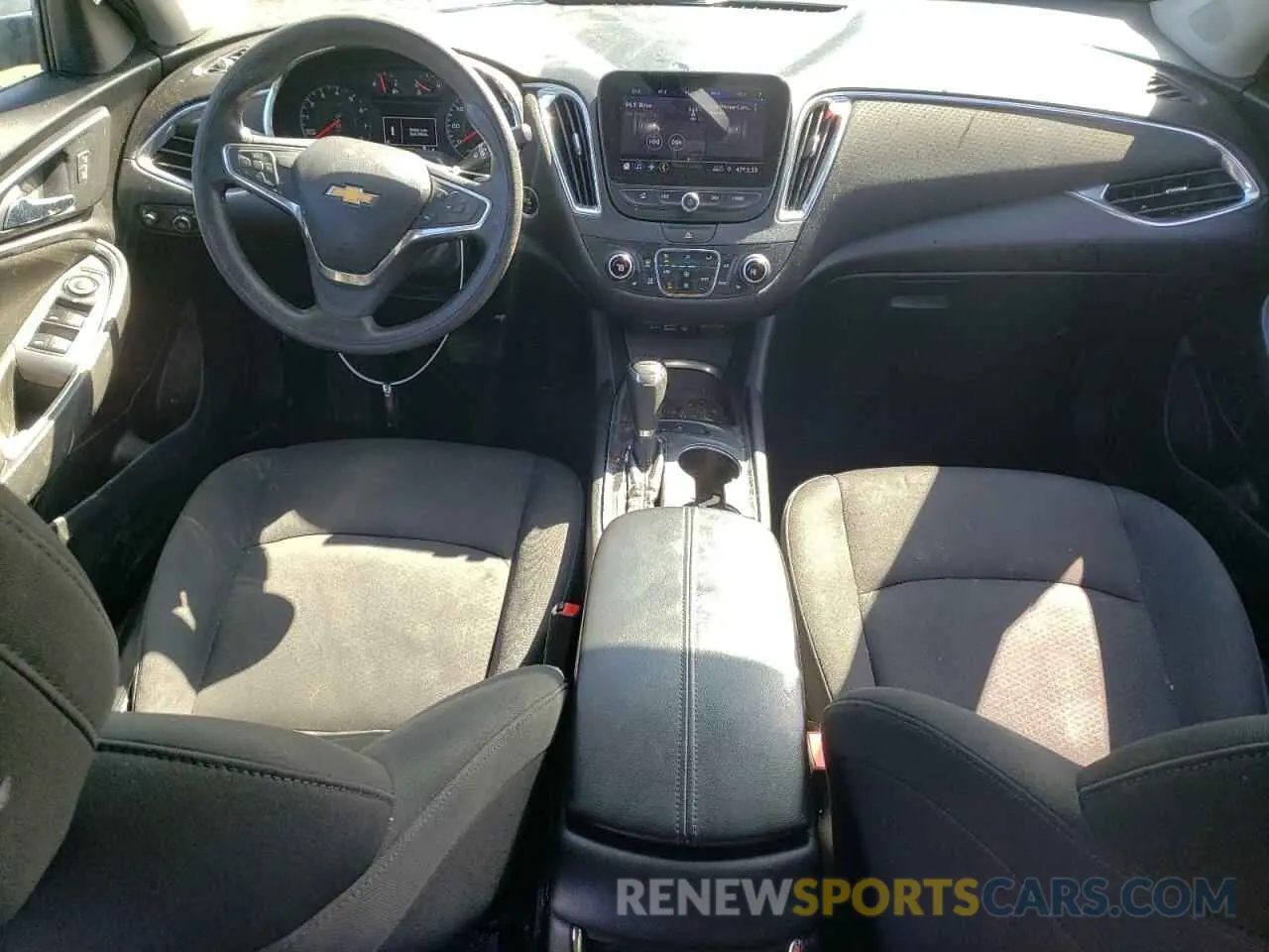 8 Фотография поврежденного автомобиля 1G1ZD5ST6KF118188 CHEVROLET MALIBU 2019