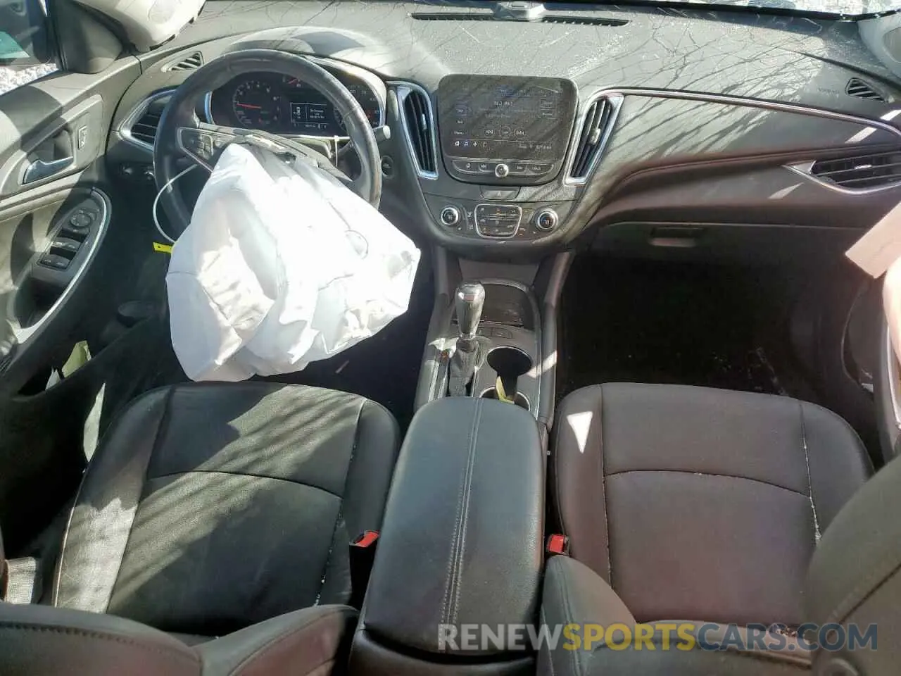 8 Photograph of a damaged car 1G1ZD5ST6KF209753 CHEVROLET MALIBU 2019