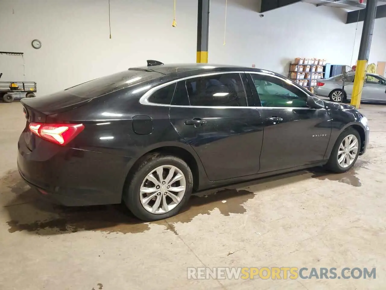 3 Фотография поврежденного автомобиля 1G1ZD5ST7KF109578 CHEVROLET MALIBU 2019