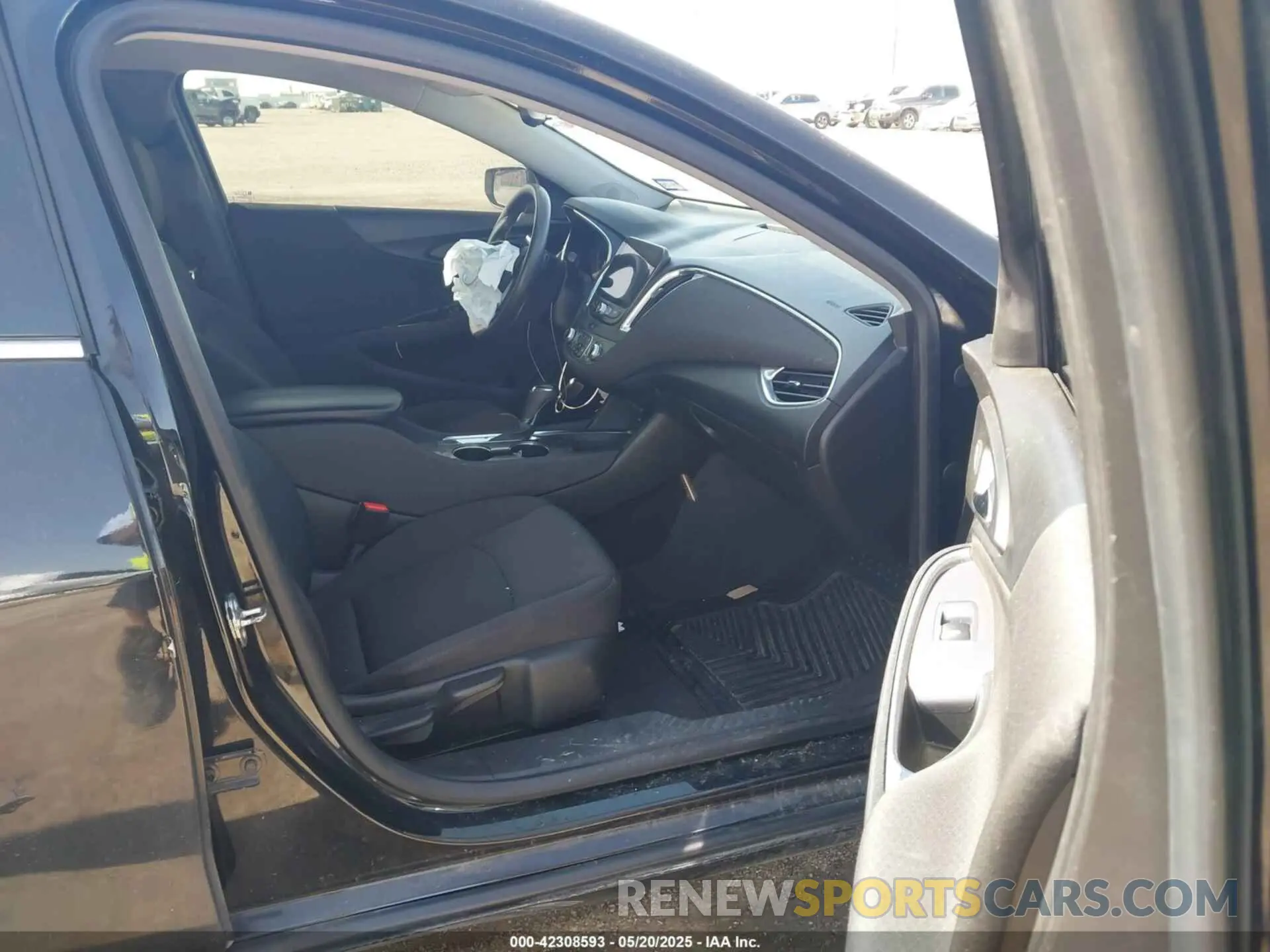 5 Photograph of a damaged car 1G1ZD5ST7KF155668 CHEVROLET MALIBU 2019