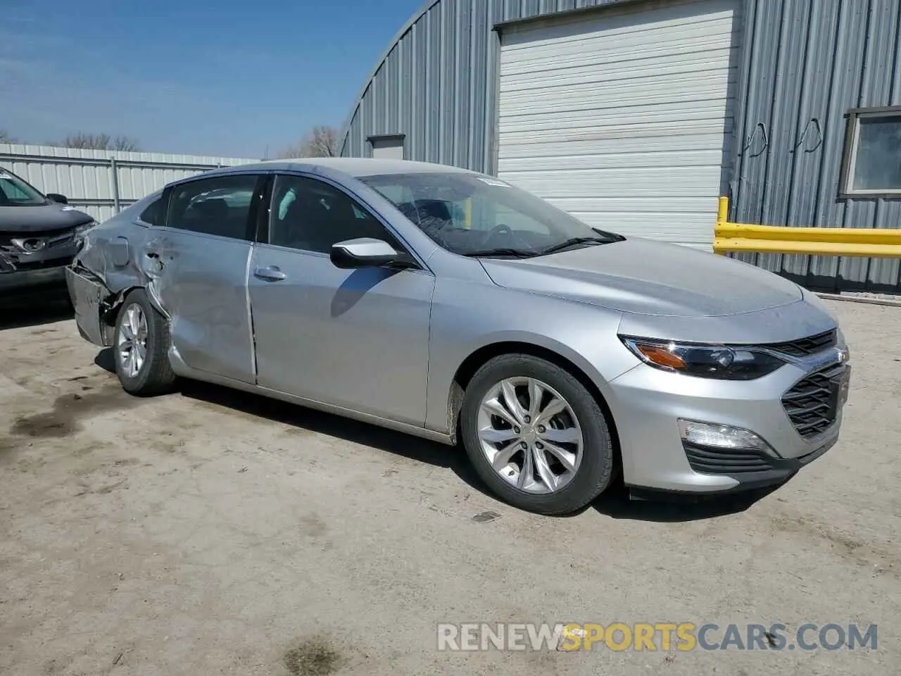 4 Photograph of a damaged car 1G1ZD5ST8KF139723 CHEVROLET MALIBU 2019
