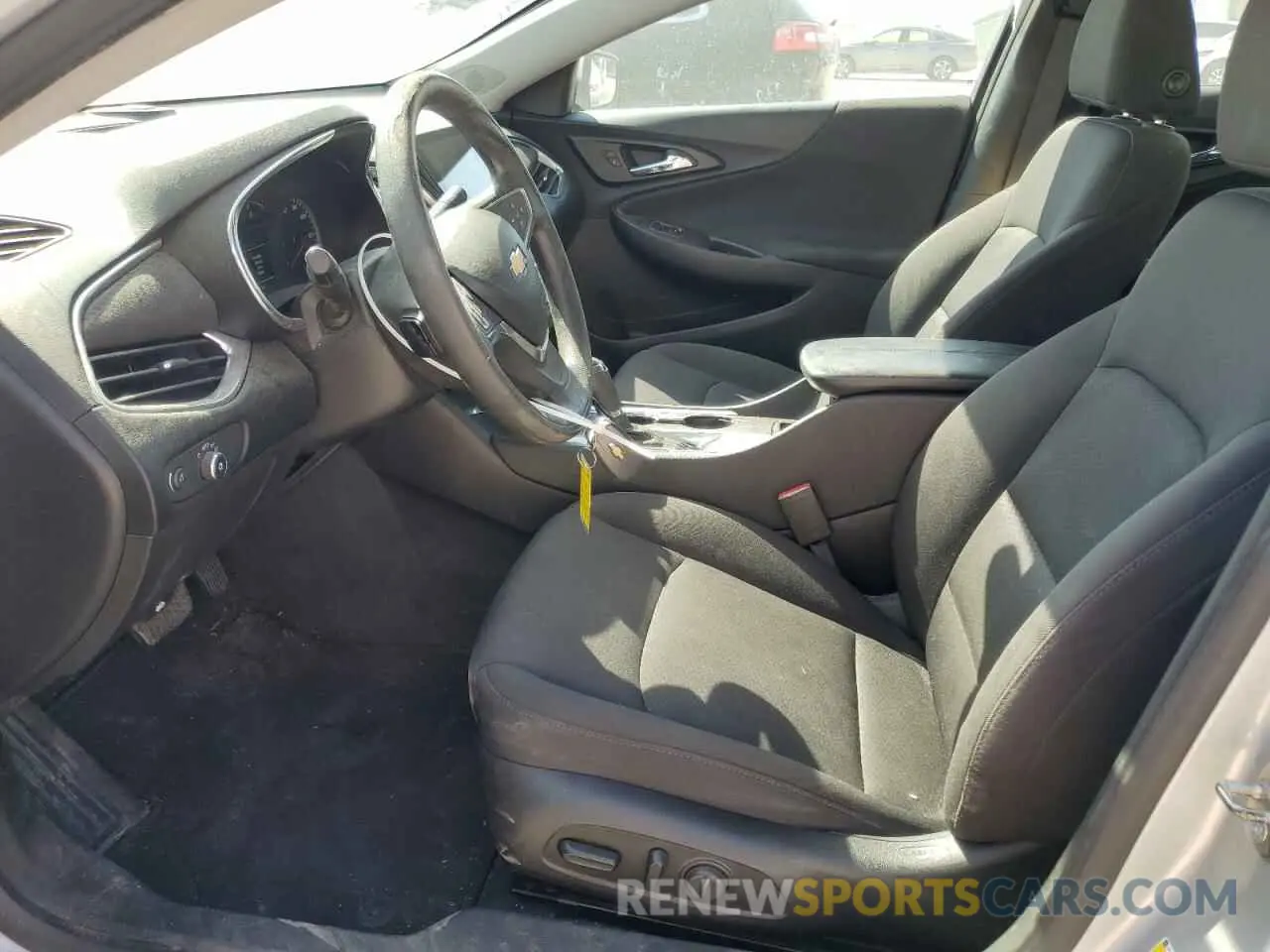 7 Photograph of a damaged car 1G1ZD5ST8KF139723 CHEVROLET MALIBU 2019