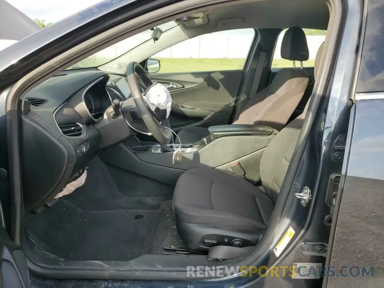 7 Photograph of a damaged car 1G1ZD5ST8KF220656 CHEVROLET MALIBU 2019