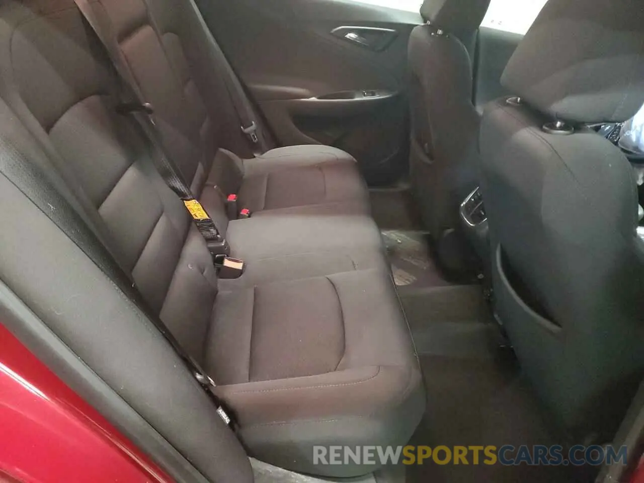 10 Photograph of a damaged car 1G1ZD5ST9KF113714 CHEVROLET MALIBU 2019