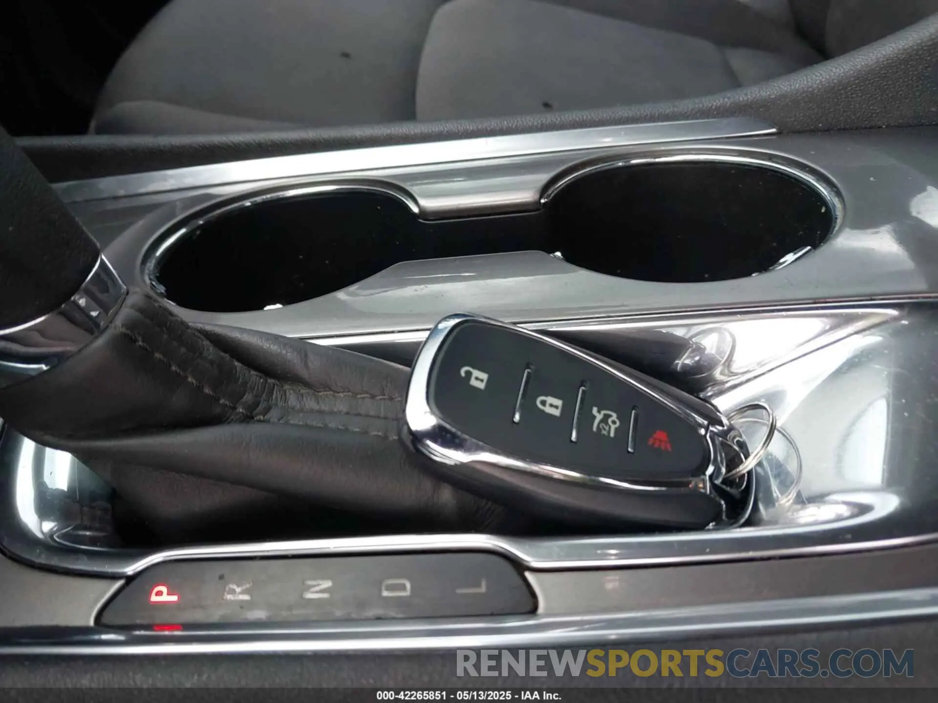 11 Photograph of a damaged car 1G1ZD5ST9KF162251 CHEVROLET MALIBU 2019