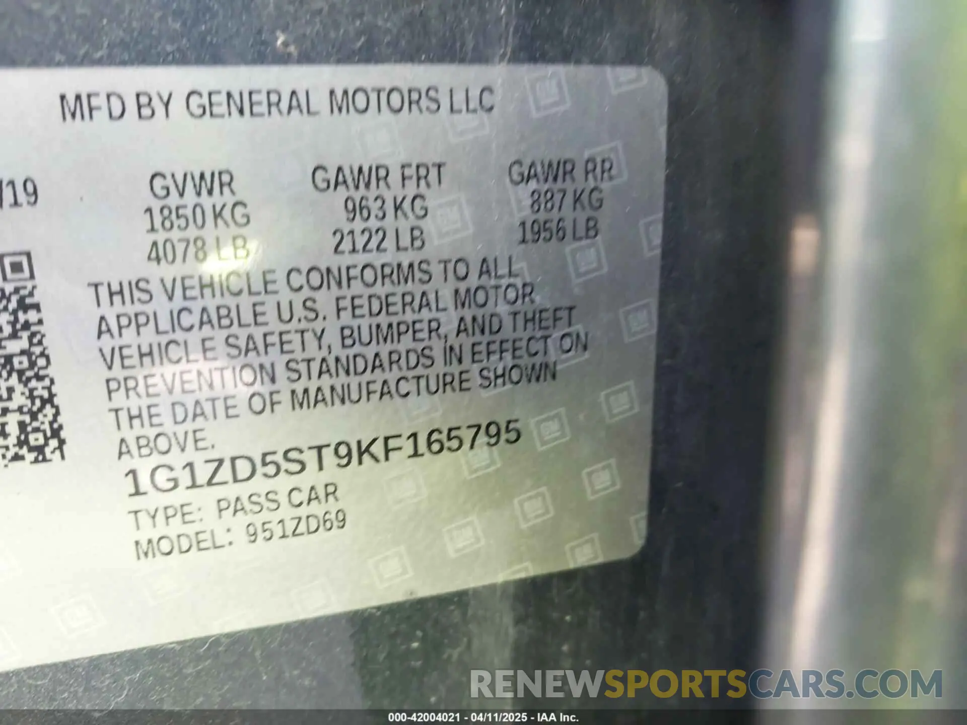 9 Фотография поврежденного автомобиля 1G1ZD5ST9KF165795 CHEVROLET MALIBU 2019