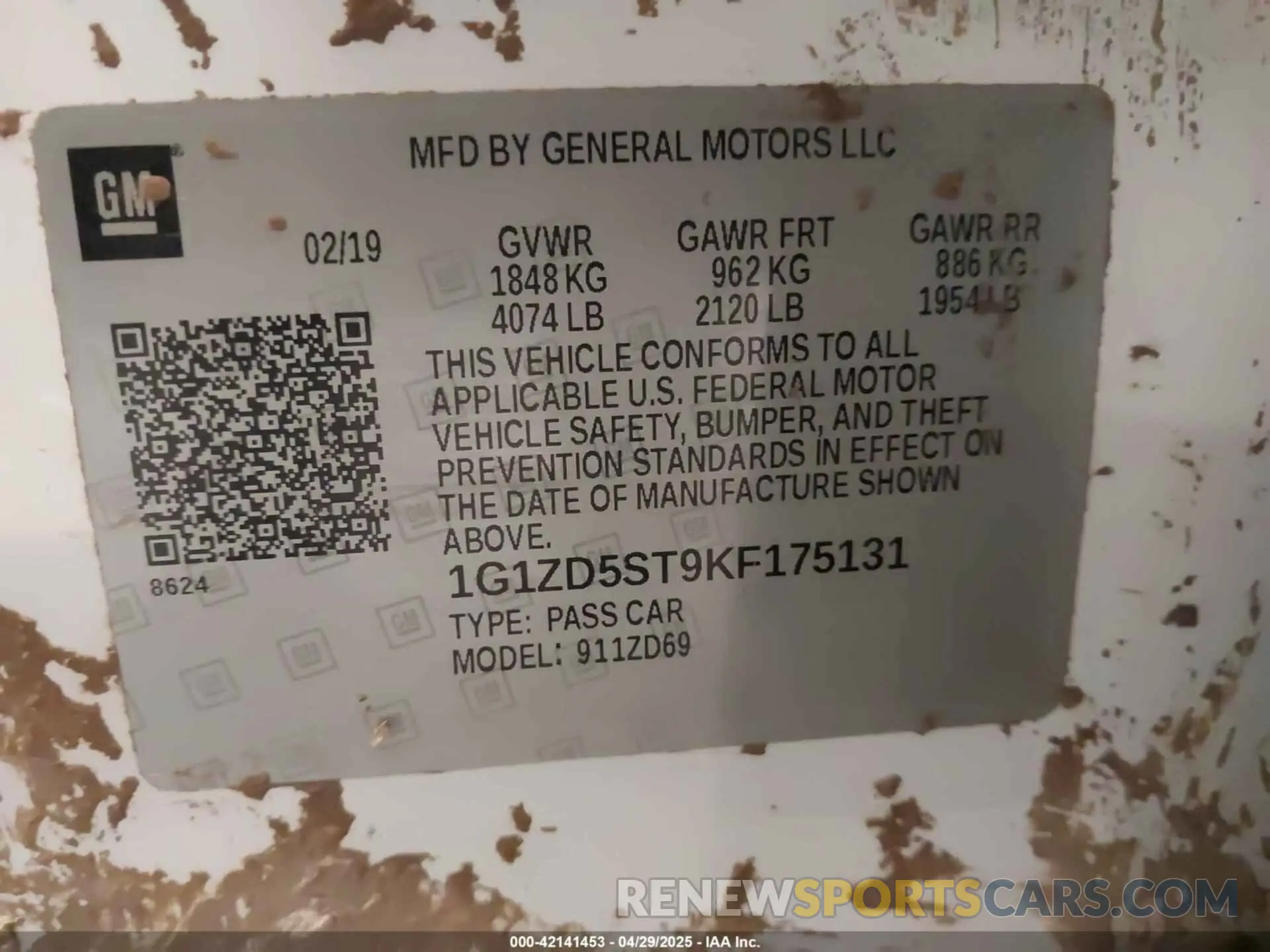 9 Photograph of a damaged car 1G1ZD5ST9KF175131 CHEVROLET MALIBU 2019