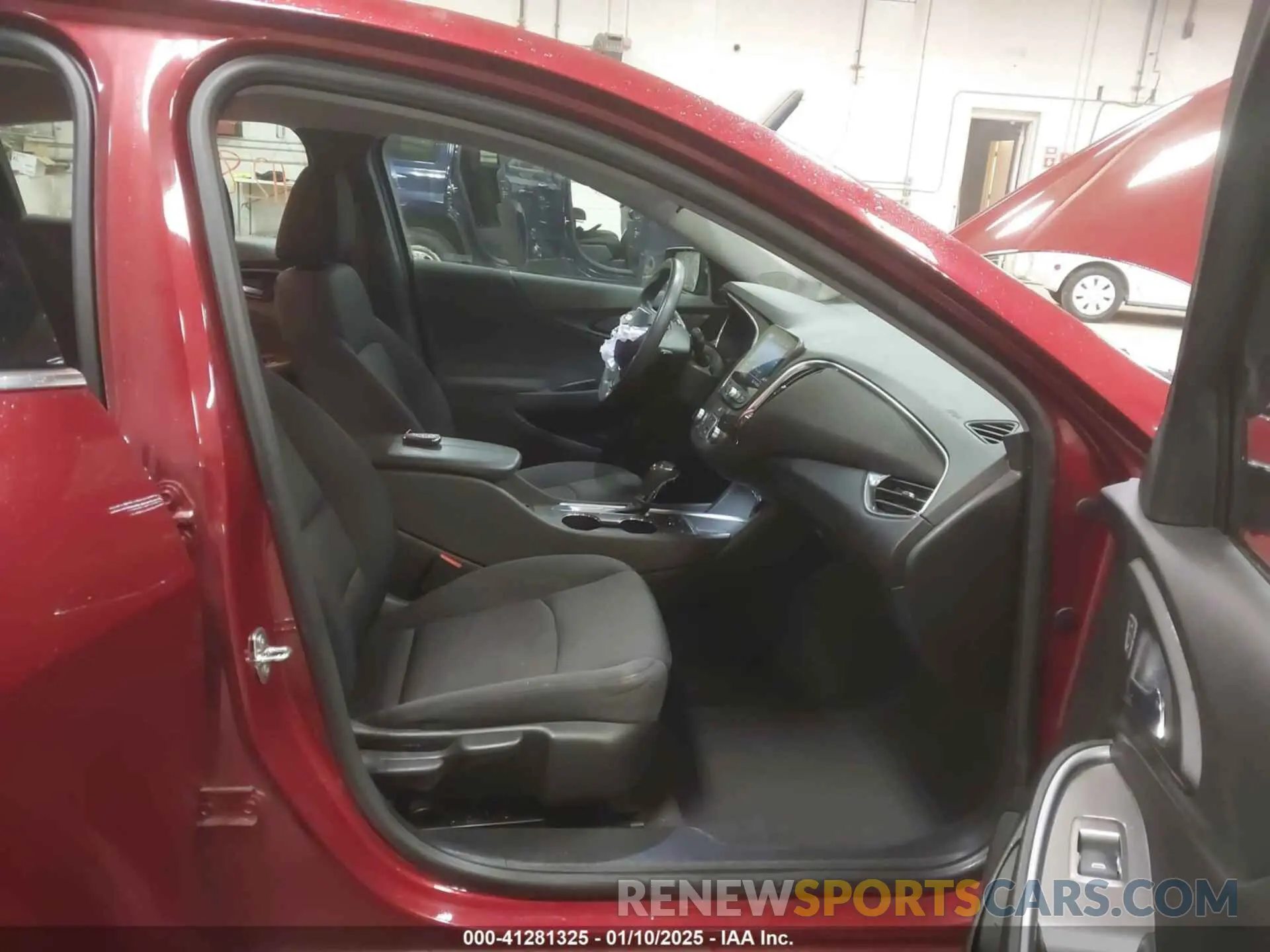 5 Photograph of a damaged car 1G1ZD5ST9KF209813 CHEVROLET MALIBU 2019
