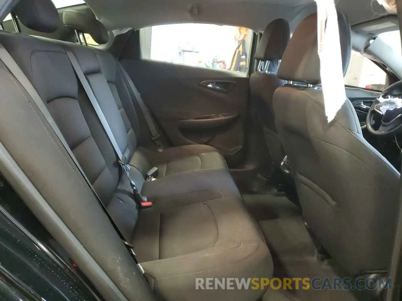 10 Photograph of a damaged car 1G1ZD5ST9KF212453 CHEVROLET MALIBU 2019