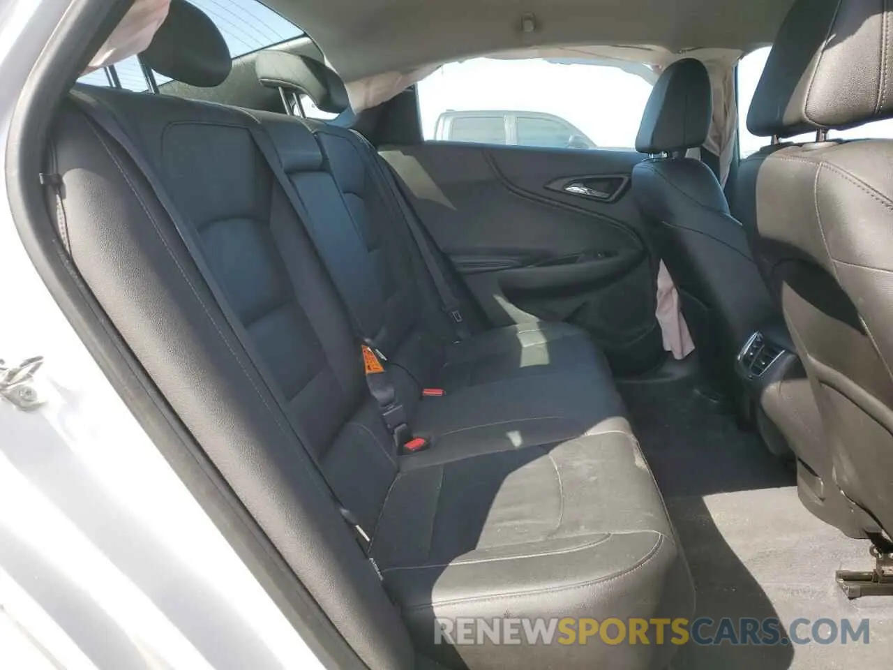 10 Photograph of a damaged car 1G1ZD5STXKF145460 CHEVROLET MALIBU 2019