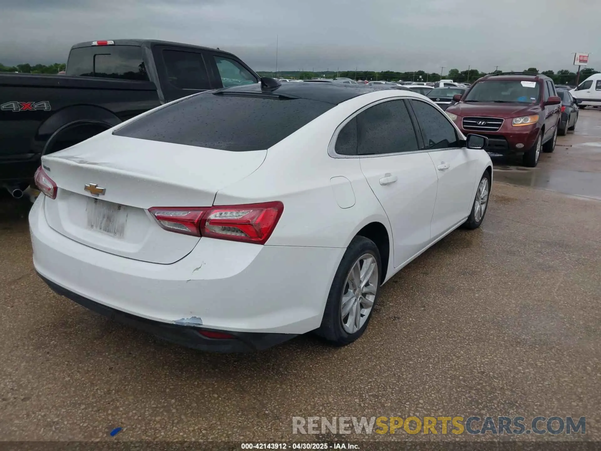4 Photograph of a damaged car 1G1ZD5STXKF180483 CHEVROLET MALIBU 2019