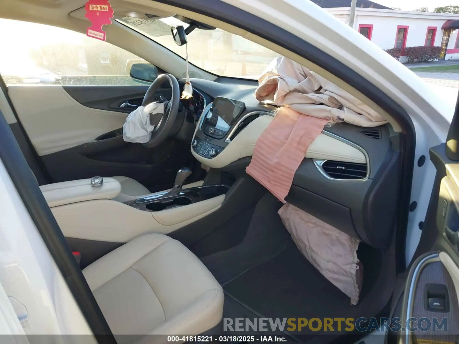 5 Photograph of a damaged car 1G1ZE5SX9KF153338 CHEVROLET MALIBU 2019