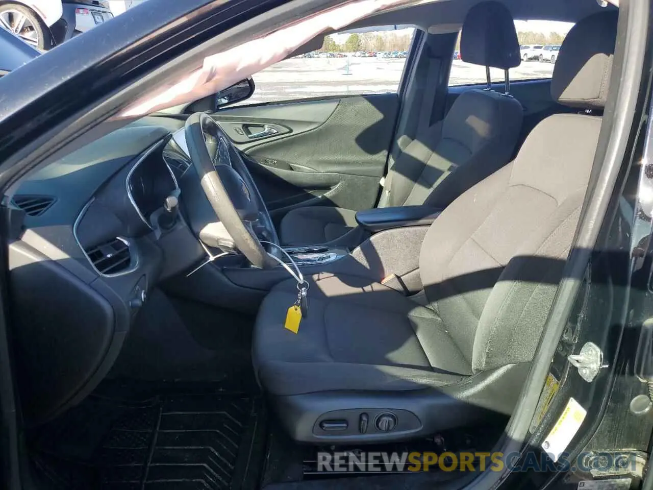 7 Photograph of a damaged car 1G1ZF5SU7KF176118 CHEVROLET MALIBU 2019