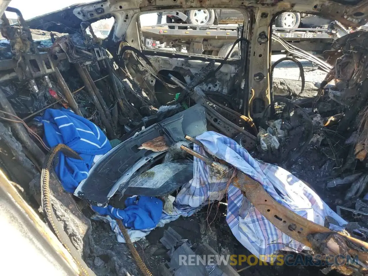 10 Photograph of a damaged car 1G1ZG5ST2KF220210 CHEVROLET MALIBU 2019