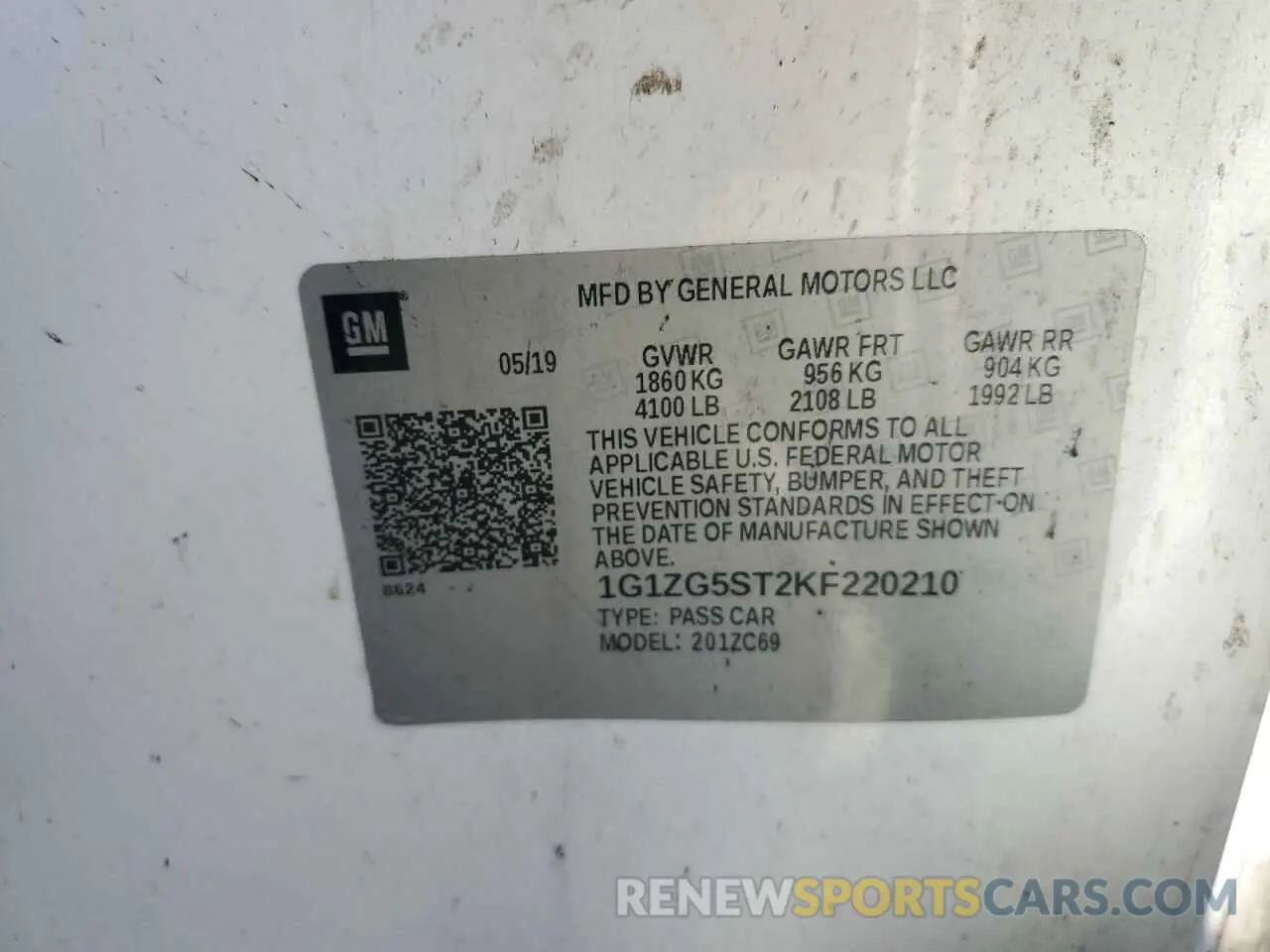 12 Photograph of a damaged car 1G1ZG5ST2KF220210 CHEVROLET MALIBU 2019