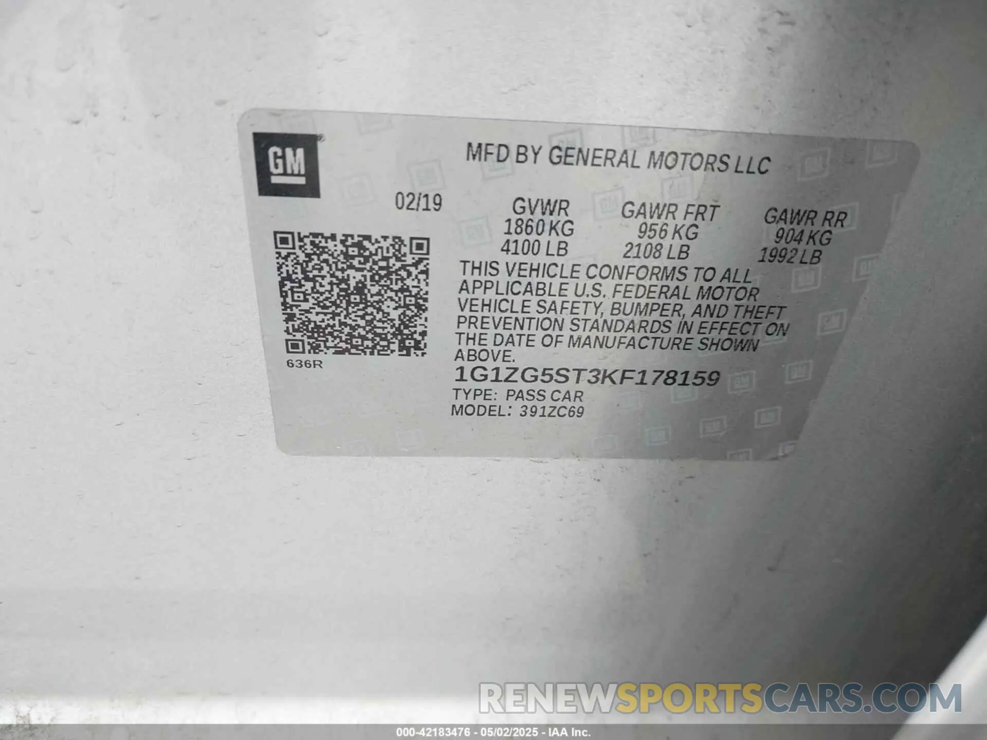 9 Photograph of a damaged car 1G1ZG5ST3KF178159 CHEVROLET MALIBU 2019