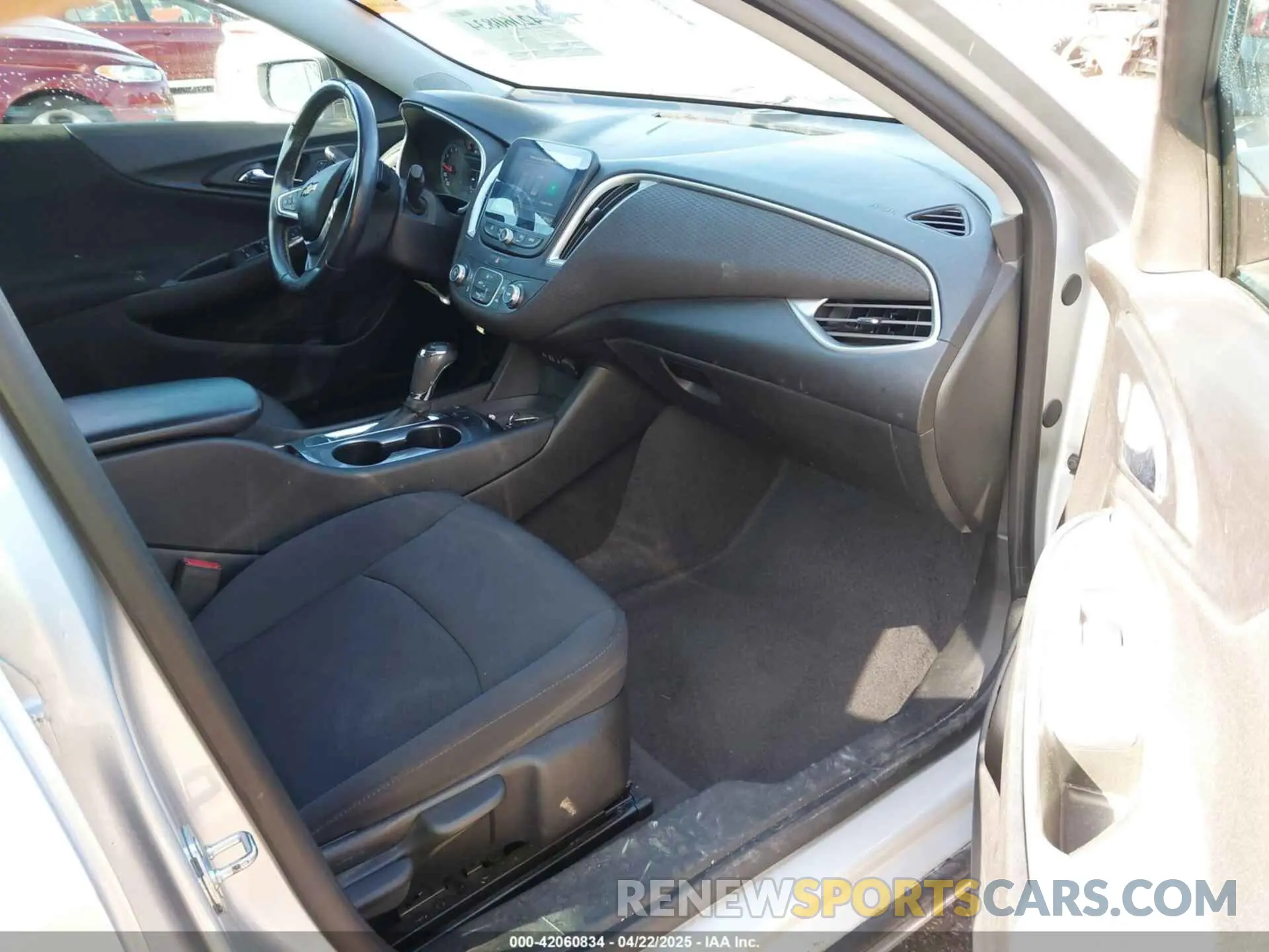 5 Фотография поврежденного автомобиля 1G1ZG5ST9KF225968 CHEVROLET MALIBU 2019