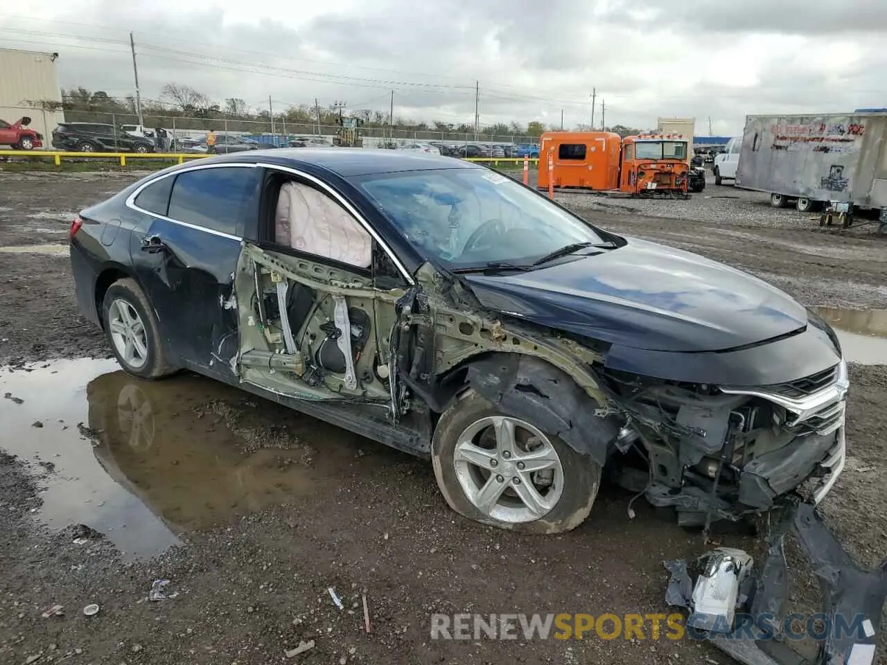 4 Photograph of a damaged car 1G1ZB5ST0LF137536 CHEVROLET MALIBU 2020