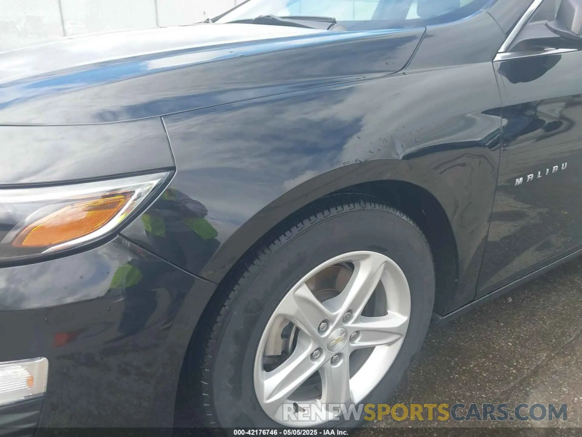 18 Photograph of a damaged car 1G1ZB5ST1LF097550 CHEVROLET MALIBU 2020