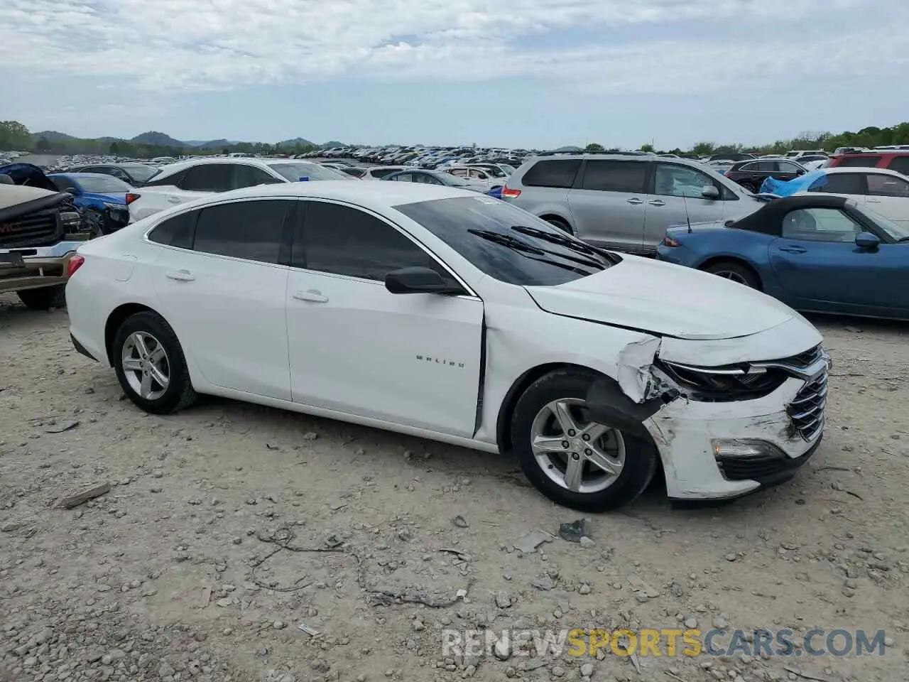 4 Фотография поврежденного автомобиля 1G1ZB5ST1LF127839 CHEVROLET MALIBU 2020