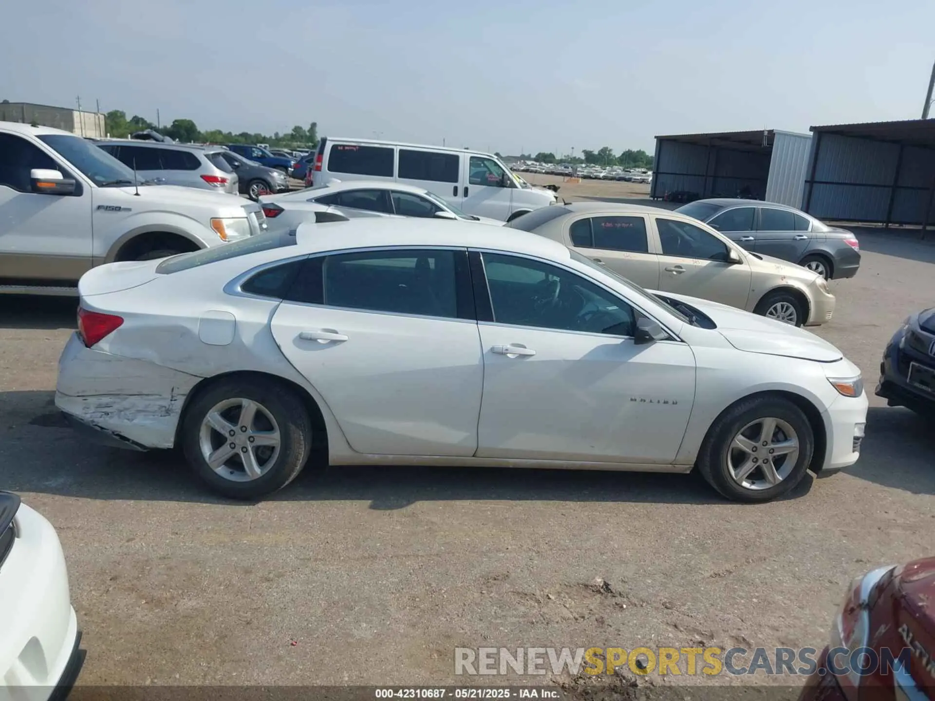 13 Фотография поврежденного автомобиля 1G1ZB5ST3LF123467 CHEVROLET MALIBU 2020