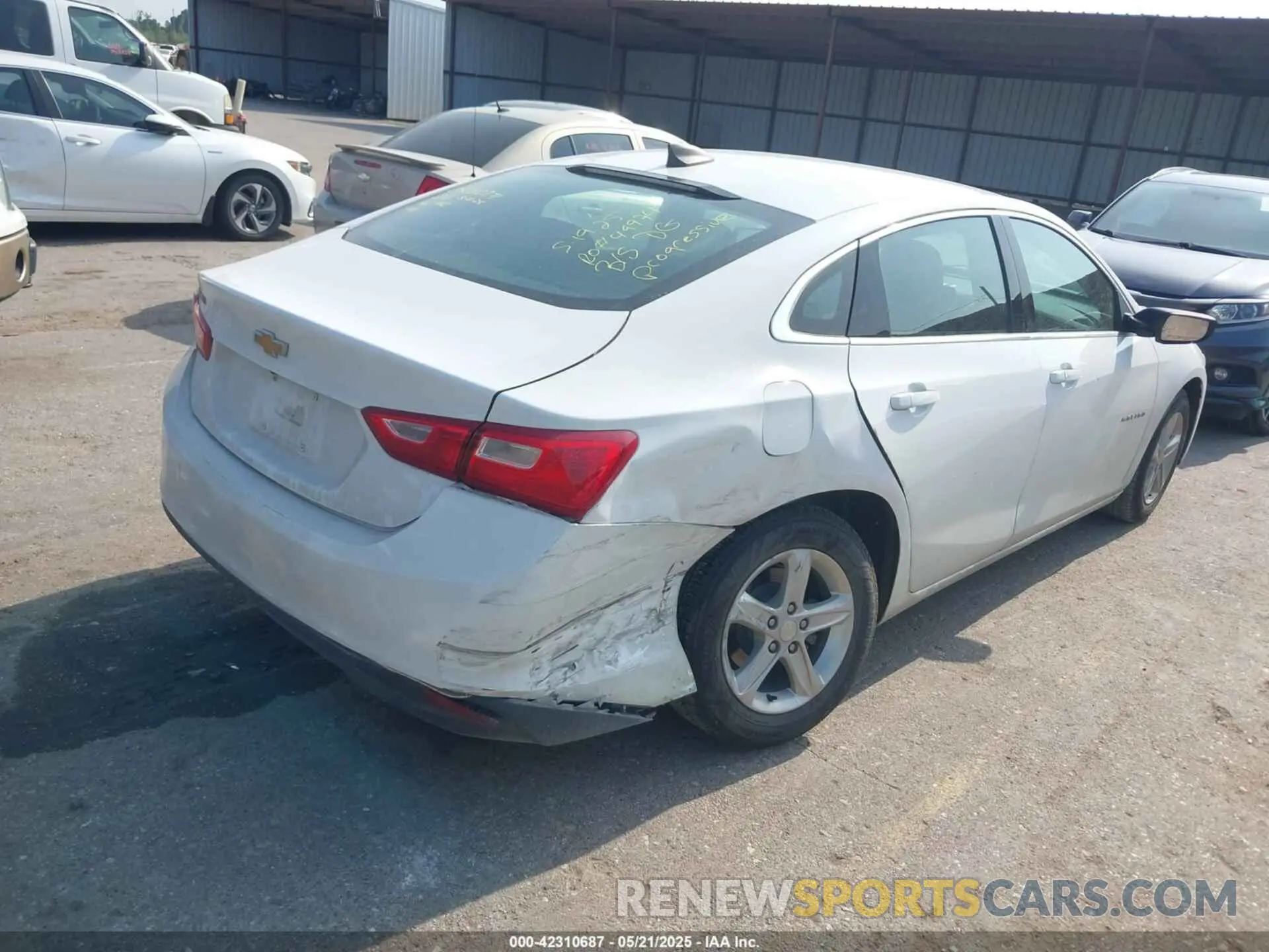 4 Фотография поврежденного автомобиля 1G1ZB5ST3LF123467 CHEVROLET MALIBU 2020