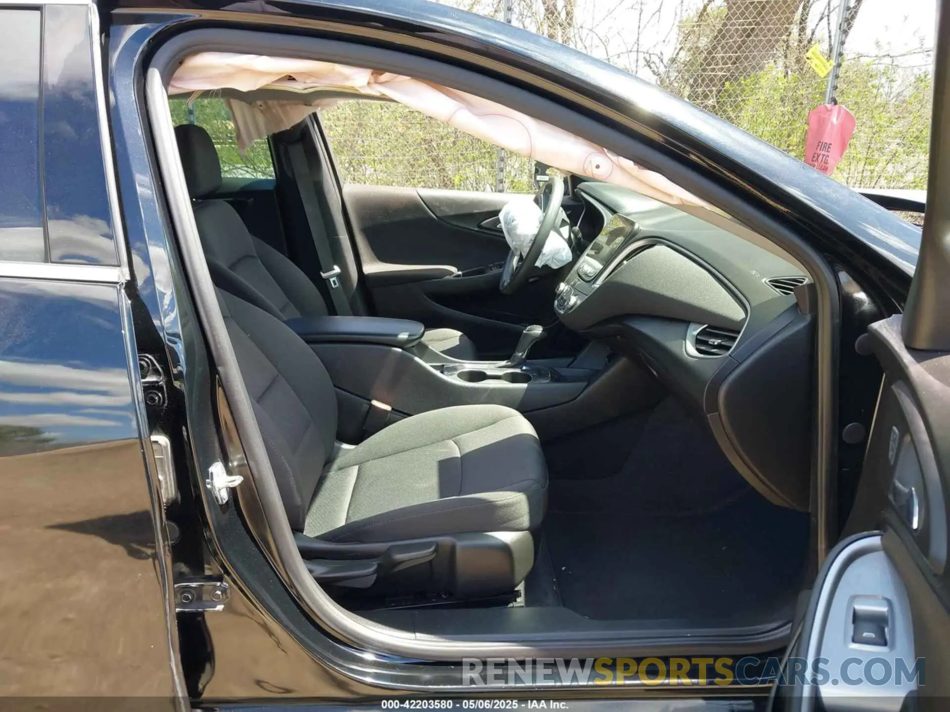 5 Photograph of a damaged car 1G1ZB5ST4LF004326 CHEVROLET MALIBU 2020