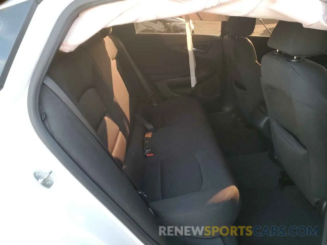10 Photograph of a damaged car 1G1ZB5ST4LF137281 CHEVROLET MALIBU 2020