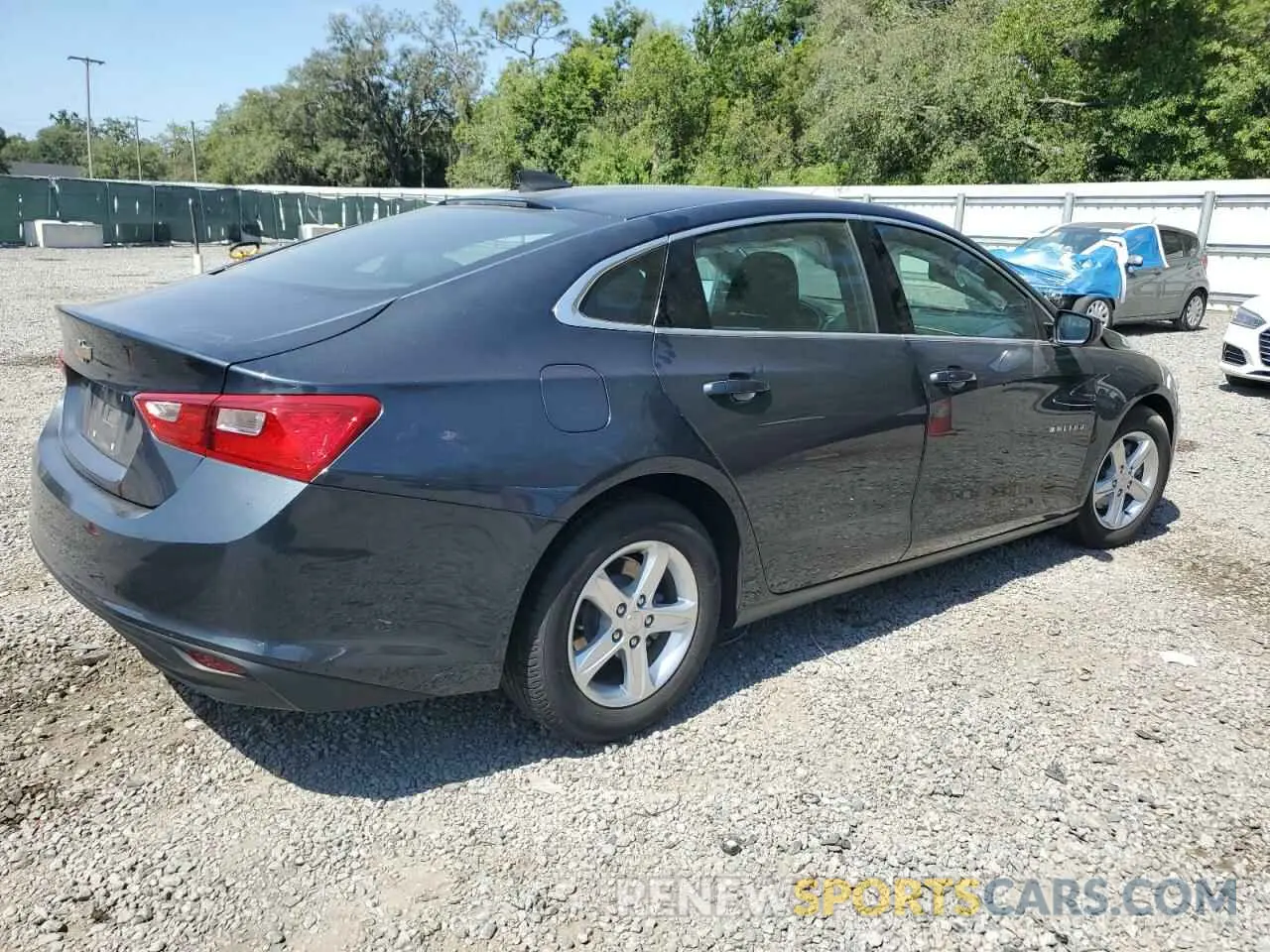 3 Фотография поврежденного автомобиля 1G1ZB5ST4LF137460 CHEVROLET MALIBU 2020