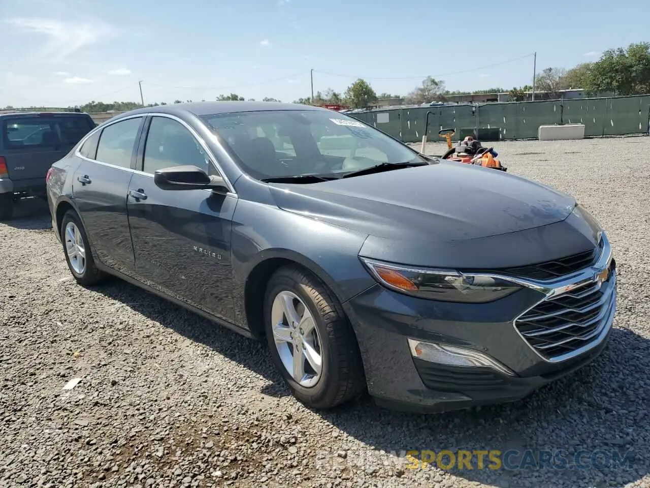 4 Фотография поврежденного автомобиля 1G1ZB5ST4LF137460 CHEVROLET MALIBU 2020