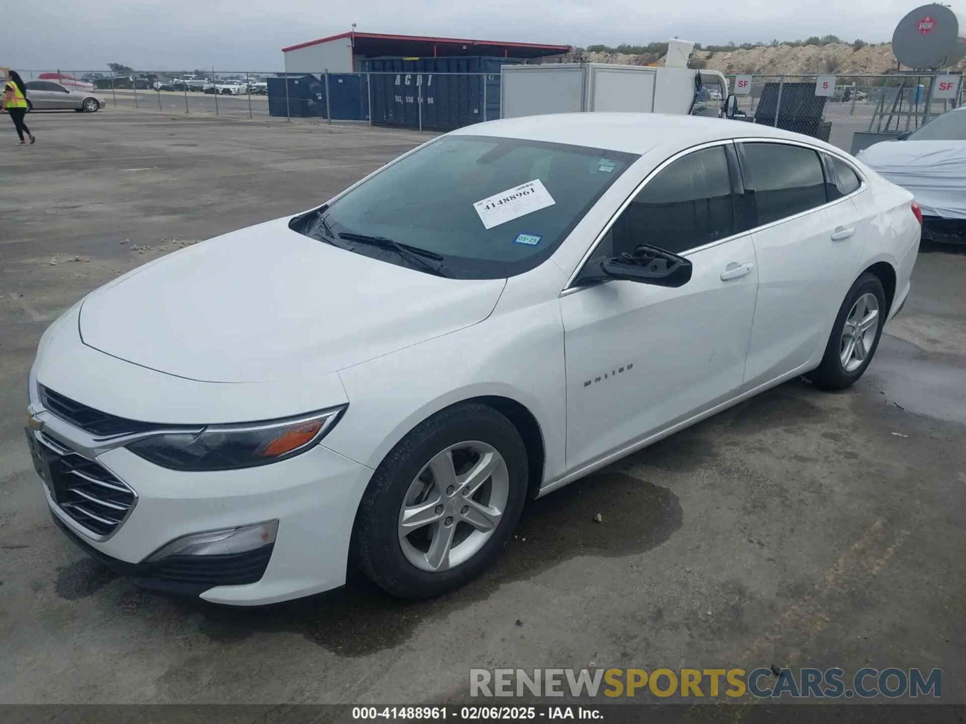 2 Фотография поврежденного автомобиля 1G1ZB5ST9LF030470 CHEVROLET MALIBU 2020