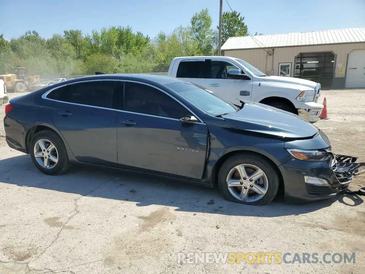 4 Фотография поврежденного автомобиля 1G1ZC5ST0LF021797 CHEVROLET MALIBU 2020