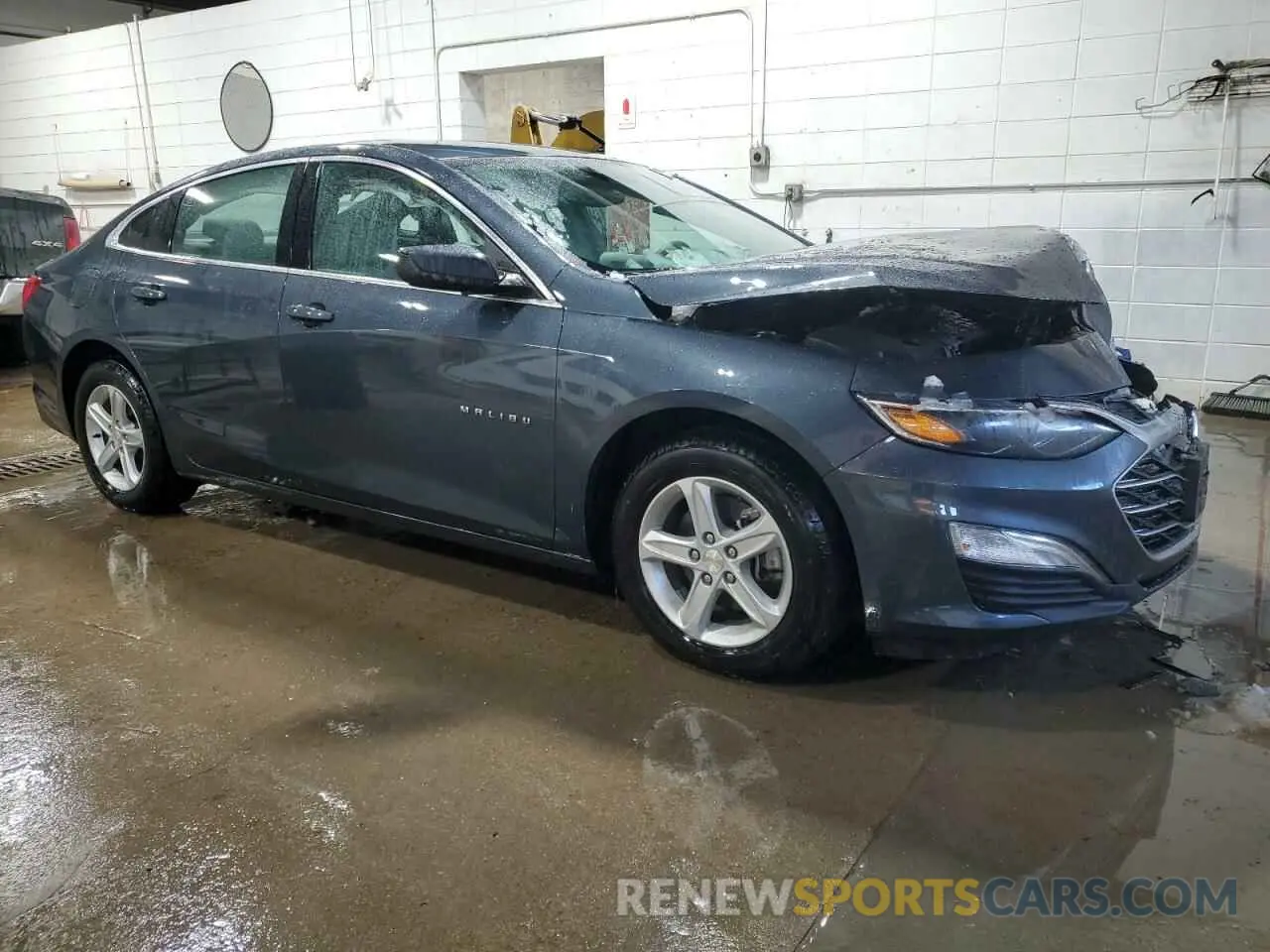 4 Photograph of a damaged car 1G1ZC5ST1LF110035 CHEVROLET MALIBU 2020