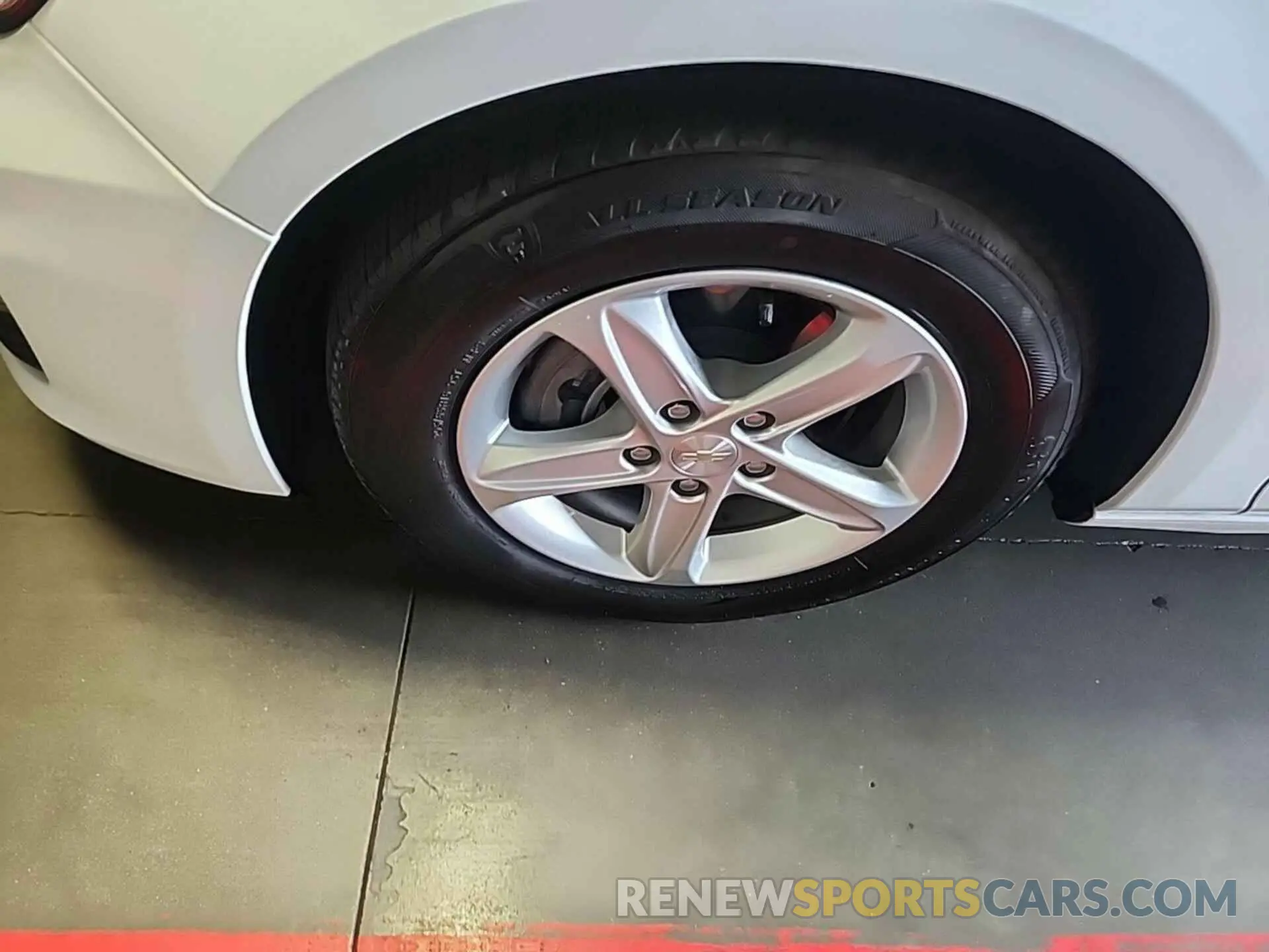 12 Photograph of a damaged car 1G1ZC5ST1LF132018 CHEVROLET MALIBU 2020