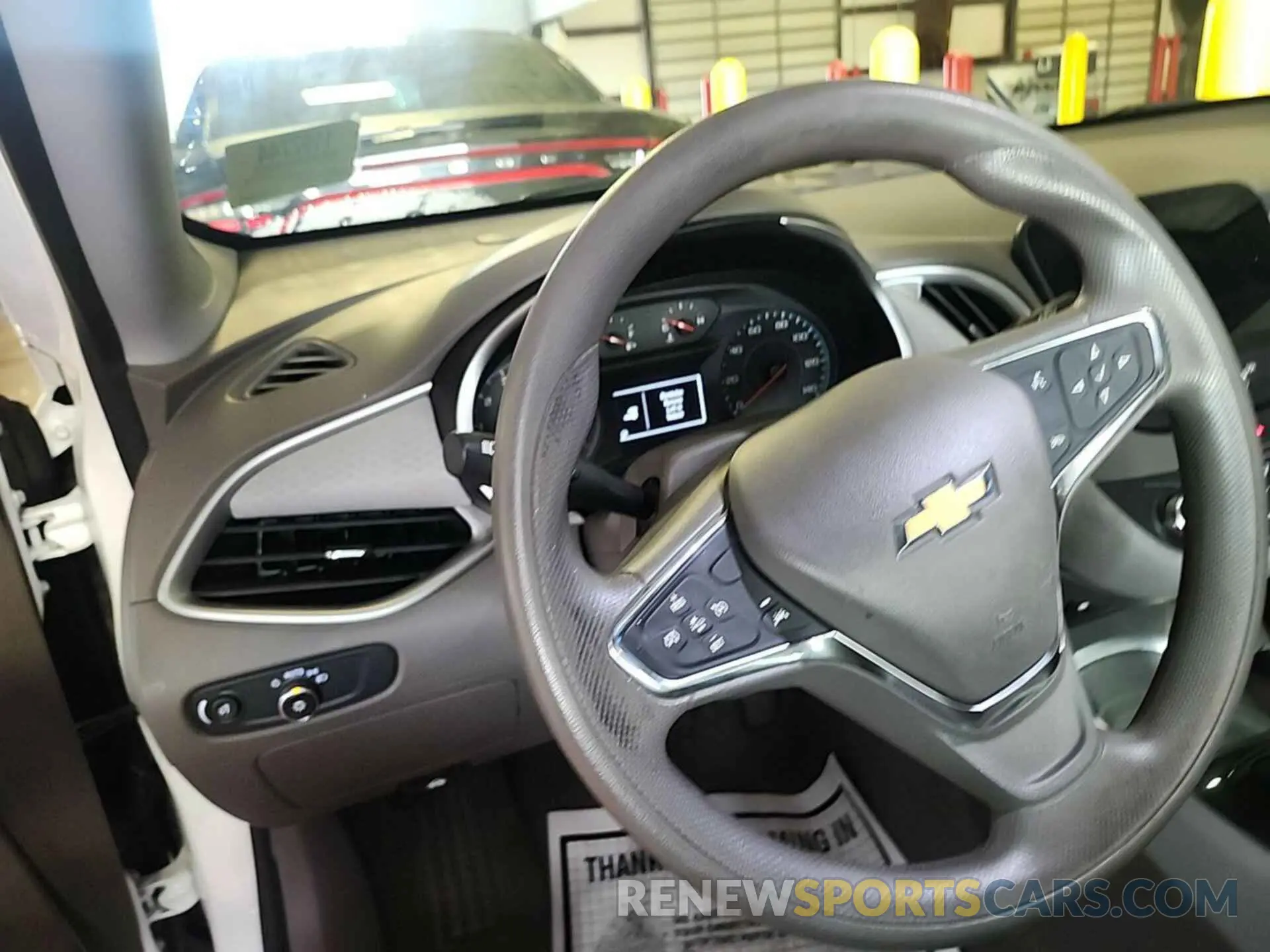 4 Photograph of a damaged car 1G1ZC5ST1LF132018 CHEVROLET MALIBU 2020