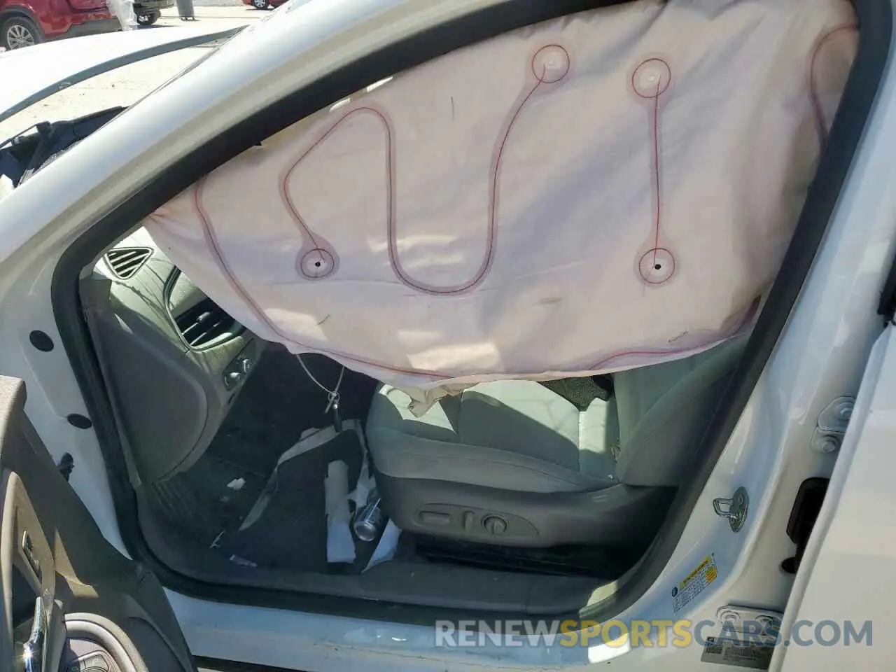 7 Photograph of a damaged car 1G1ZC5ST1LF146338 CHEVROLET MALIBU 2020
