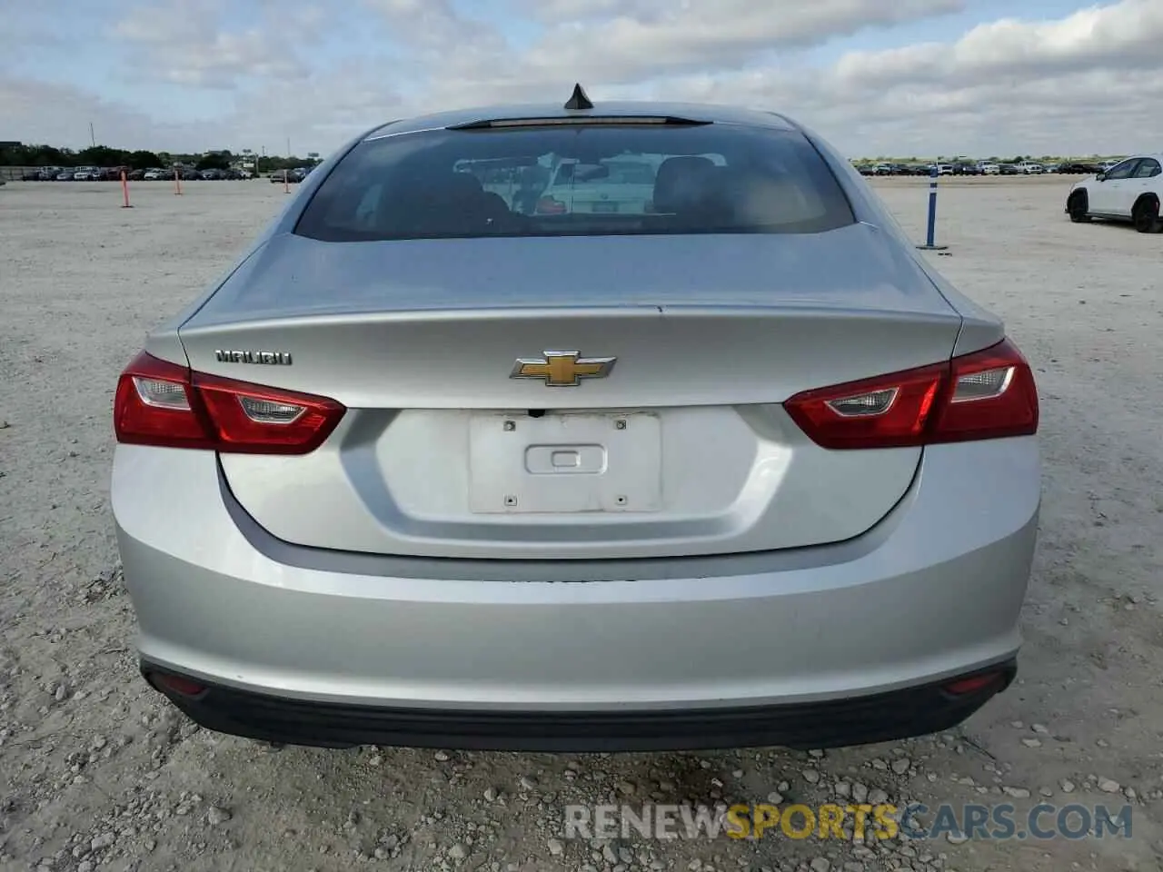 6 Photograph of a damaged car 1G1ZC5ST2LF073819 CHEVROLET MALIBU 2020