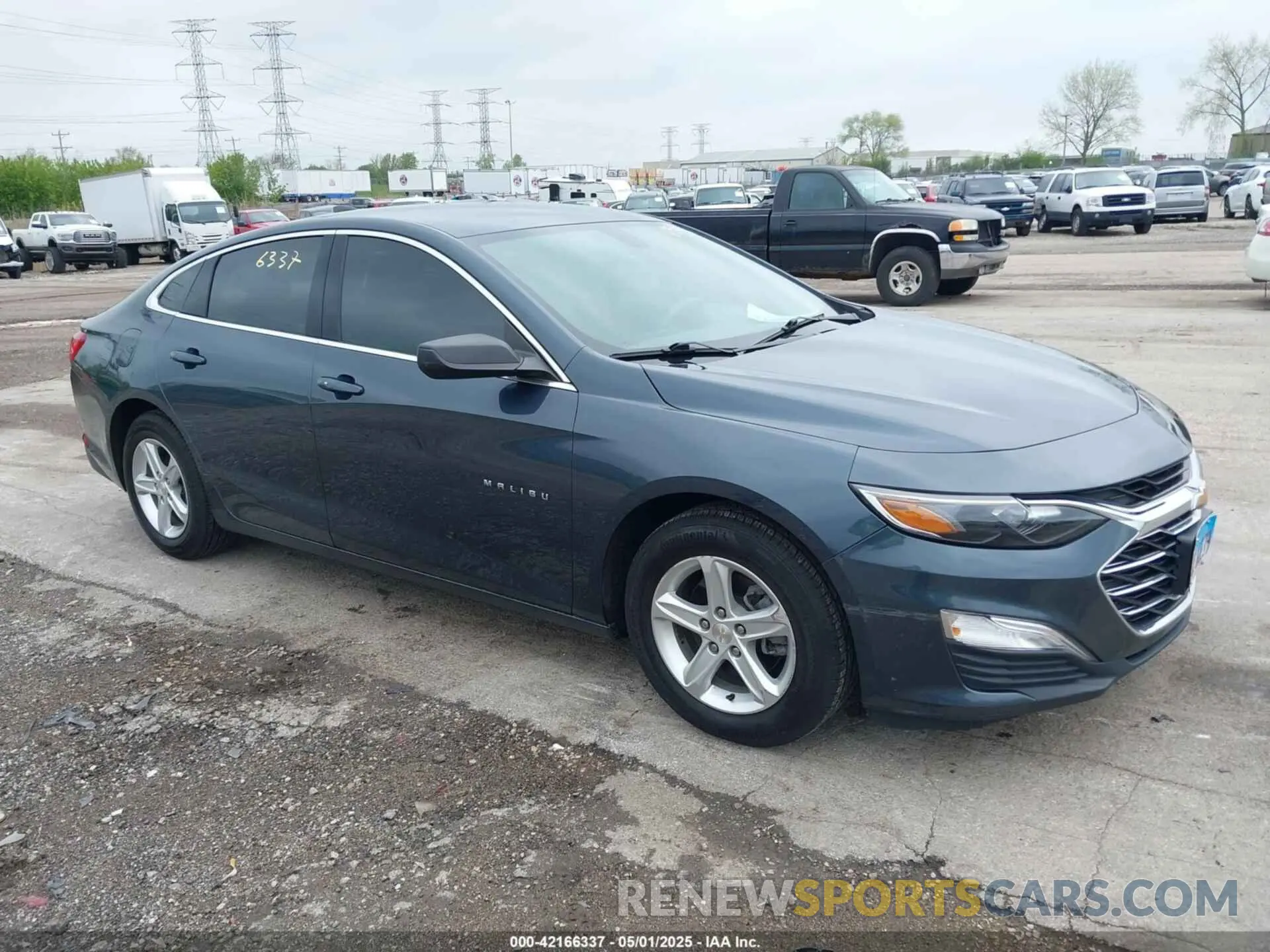 1 Фотография поврежденного автомобиля 1G1ZC5ST2LF079927 CHEVROLET MALIBU 2020