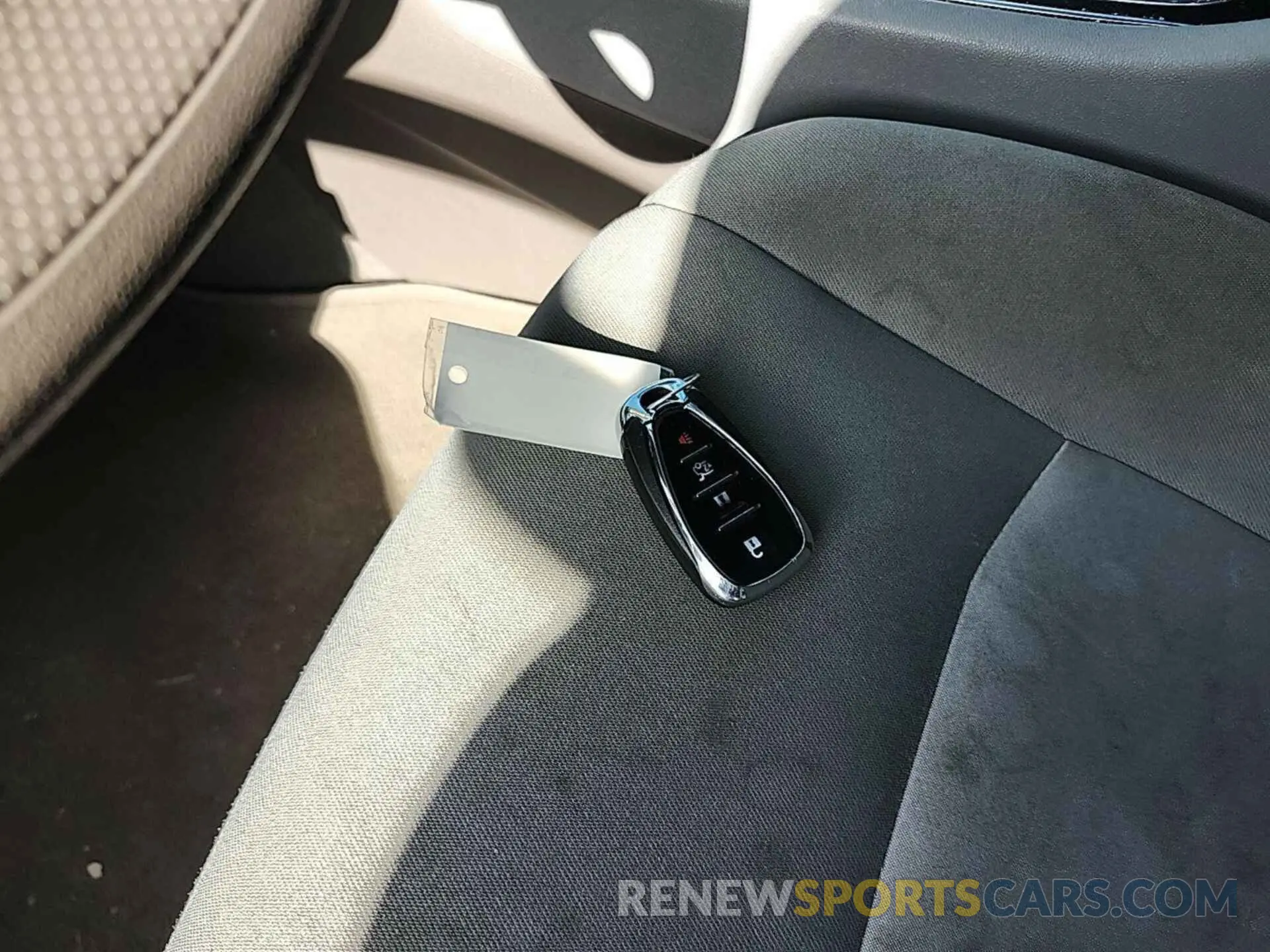 18 Photograph of a damaged car 1G1ZC5ST2LF154299 CHEVROLET MALIBU 2020