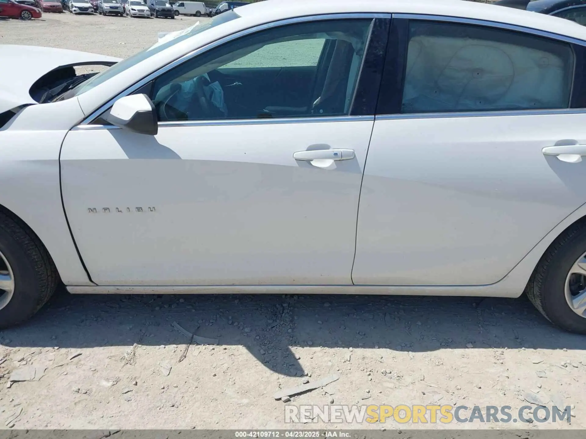 14 Photograph of a damaged car 1G1ZC5ST3LF047312 CHEVROLET MALIBU 2020