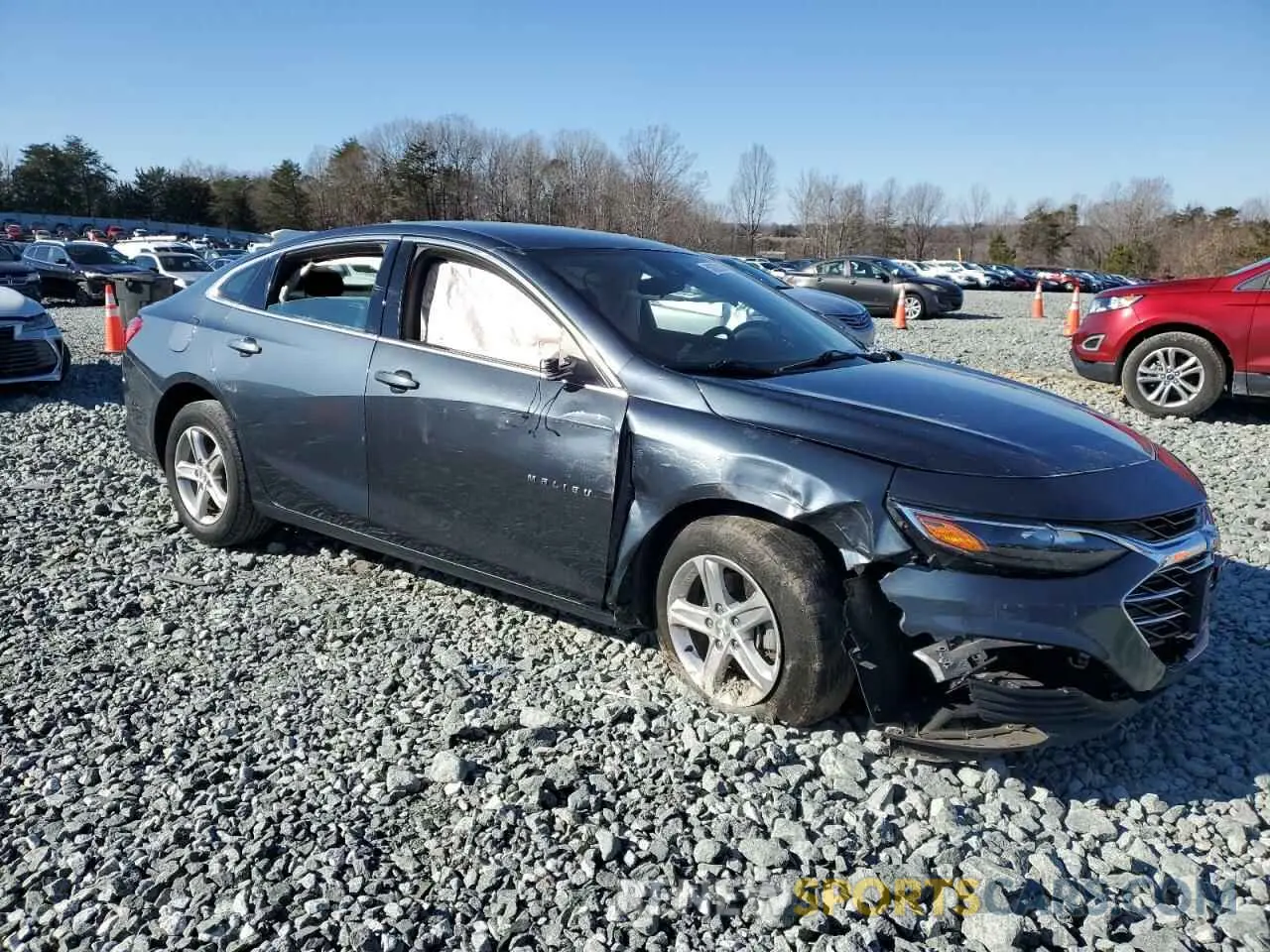 4 Photograph of a damaged car 1G1ZC5ST3LF106598 CHEVROLET MALIBU 2020