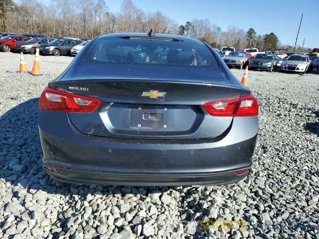 6 Photograph of a damaged car 1G1ZC5ST3LF106598 CHEVROLET MALIBU 2020
