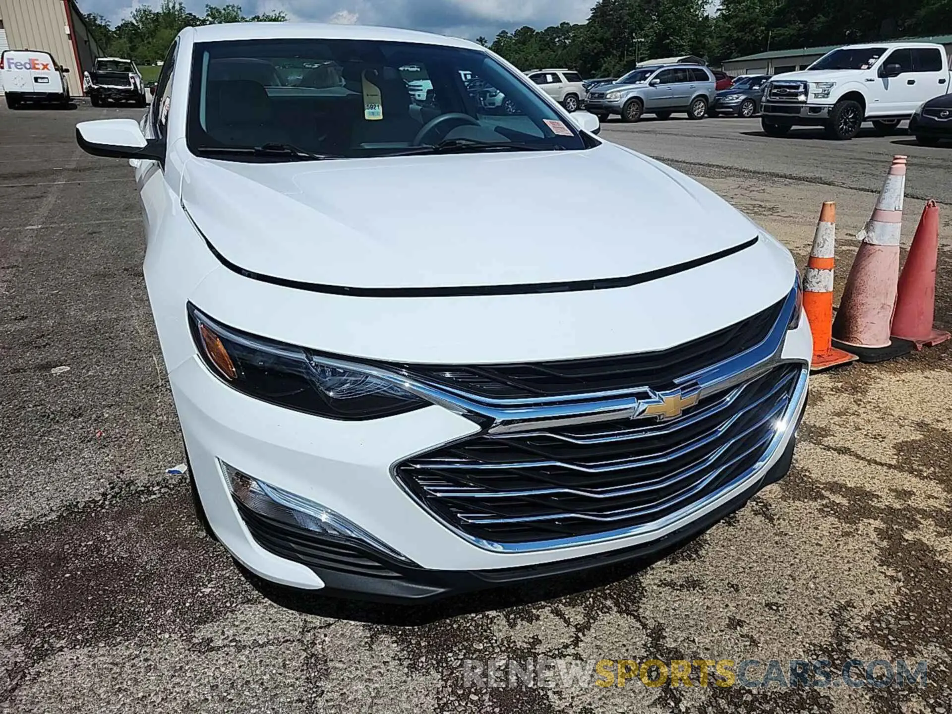 2 Photograph of a damaged car 1G1ZC5ST4LF136340 CHEVROLET MALIBU 2020