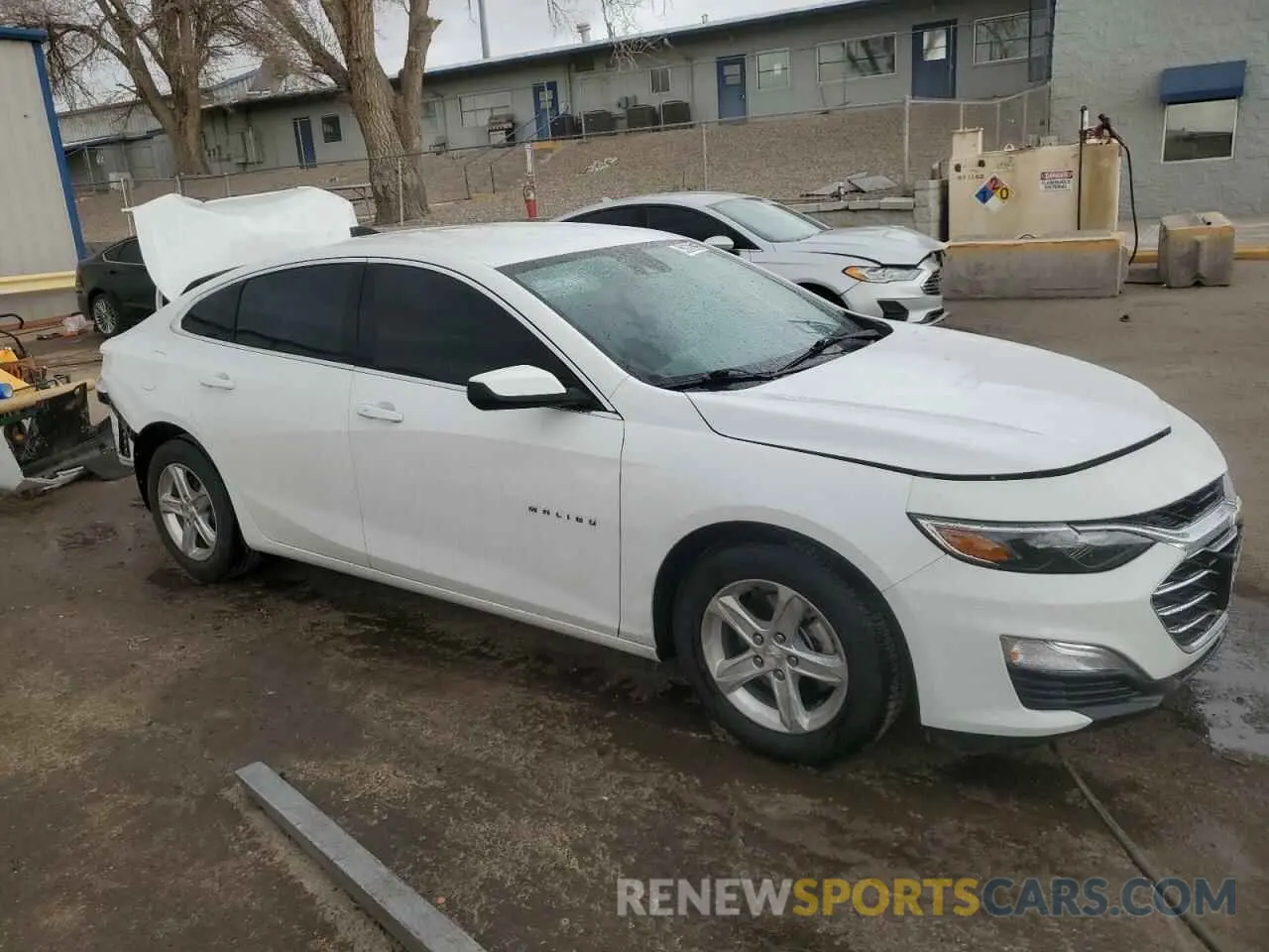 4 Фотография поврежденного автомобиля 1G1ZC5ST4LF147340 CHEVROLET MALIBU 2020